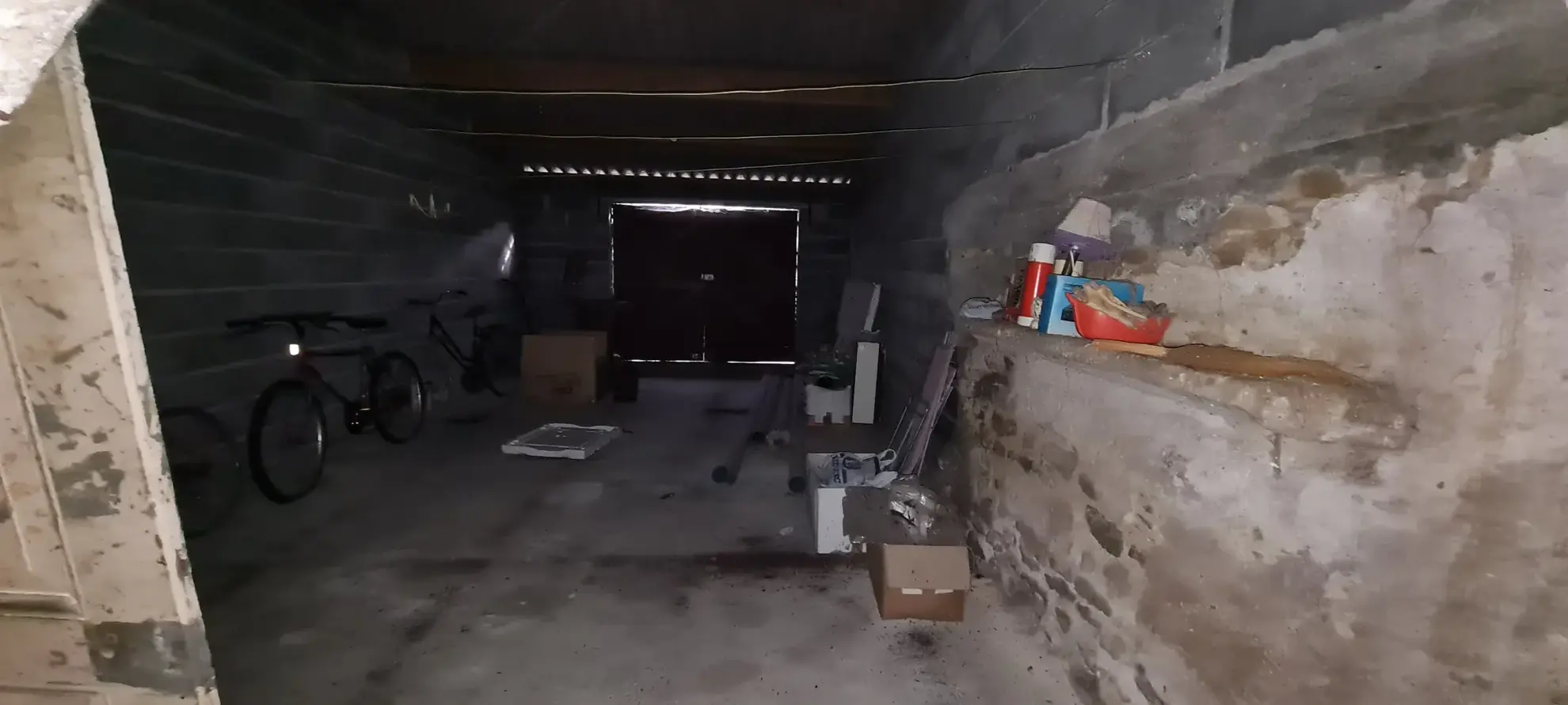 Maison à vendre à Brinon-sur-Beuvron en Bourgogne Nord avec garage et grenier 