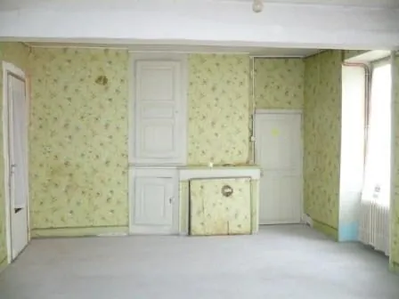 Maison à vendre à Brinon-sur-Beuvron en Bourgogne Nord avec garage et grenier 