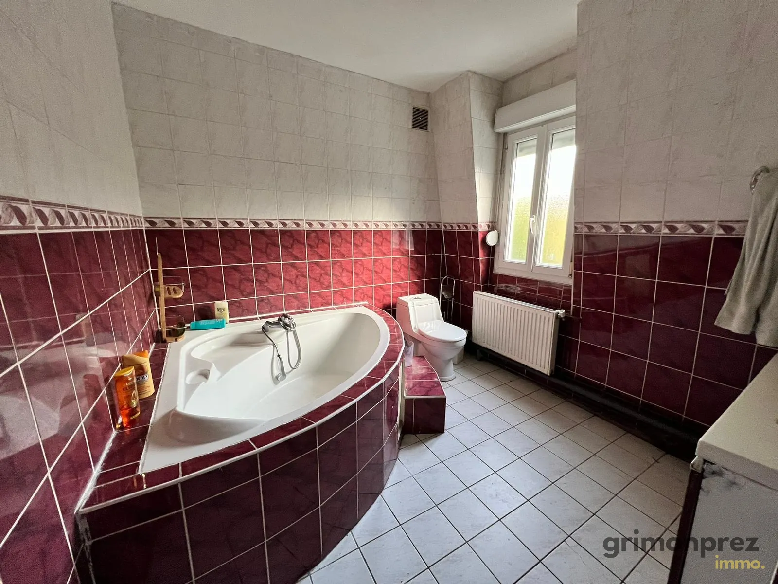 Maison semi-bourgeoise de 250 m² avec jardin à Roubaix - Secteur Hommelet 