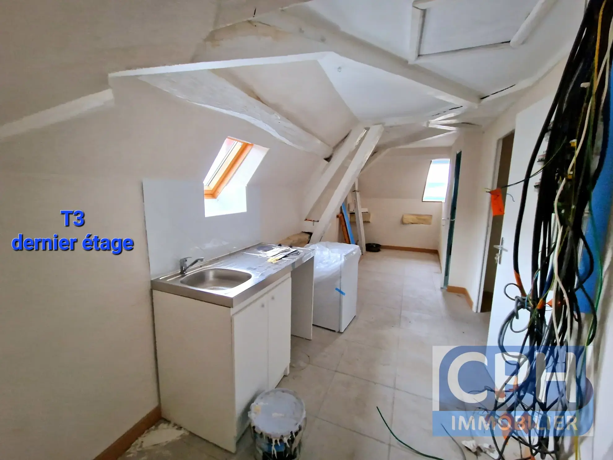 Immeuble à Trun avec fort potentiel locatif, travaux à prévoir 