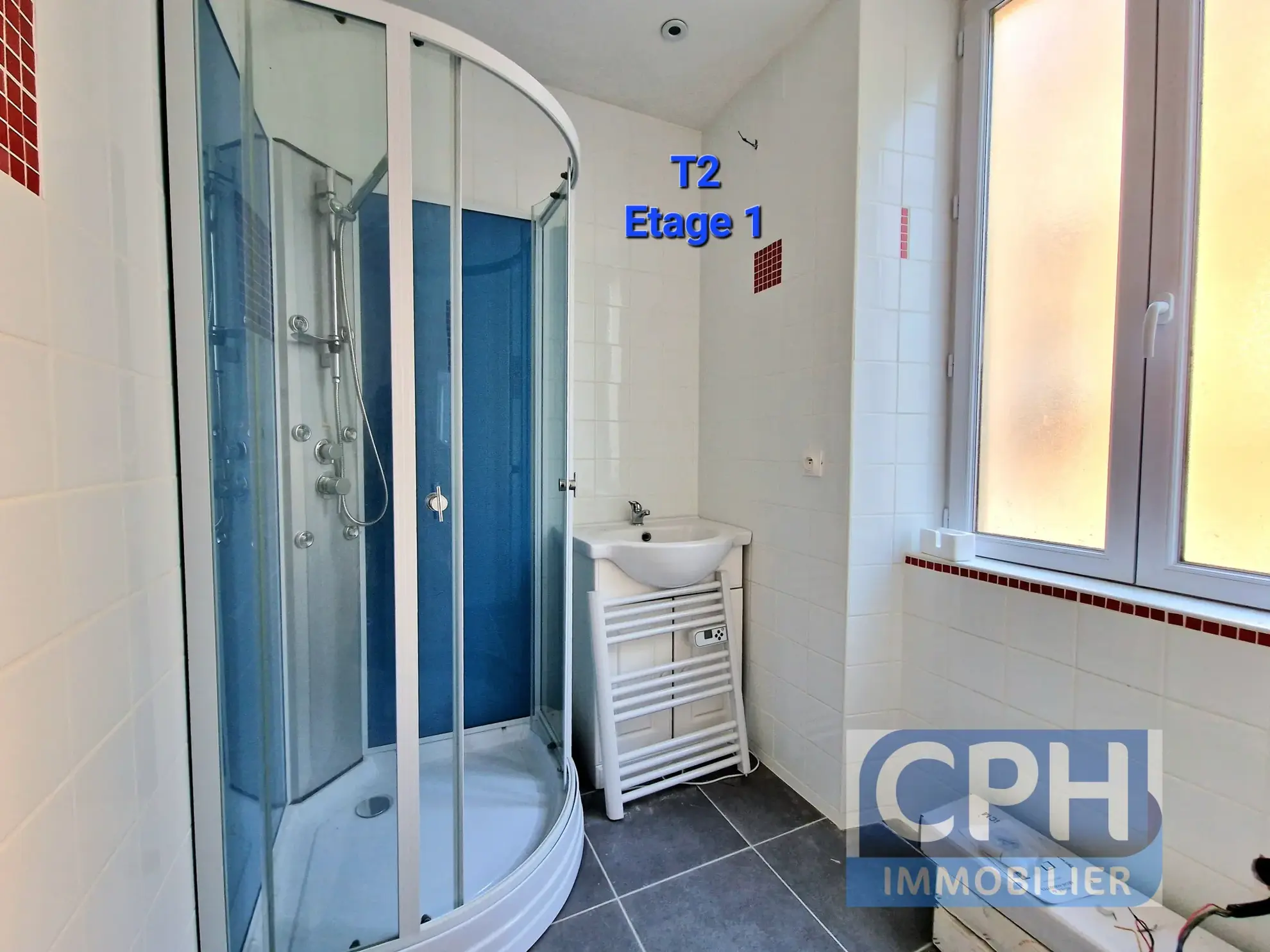 Immeuble à Trun avec fort potentiel locatif, travaux à prévoir 