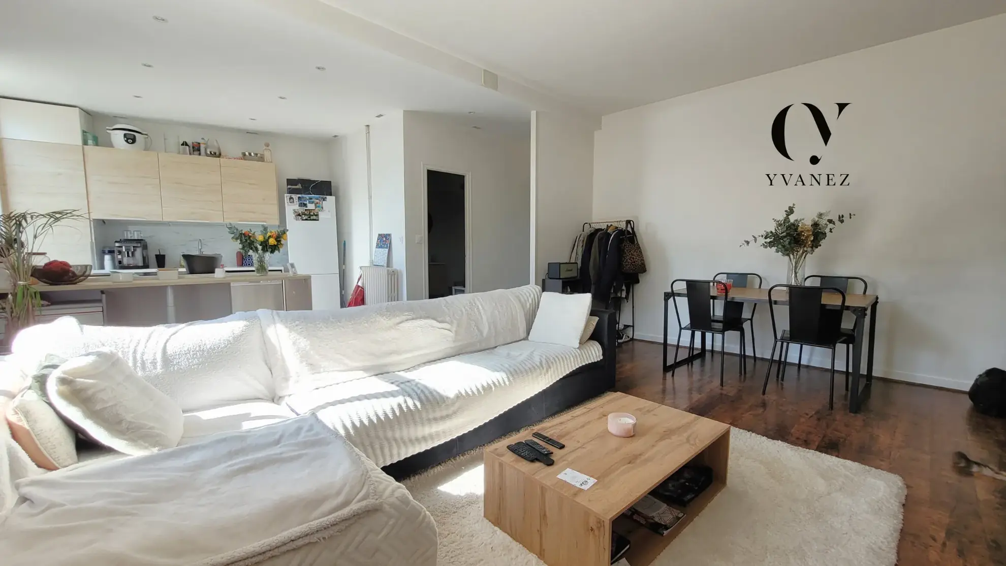 Appartement T3 de 68 m² en centre-ville de Châteaugiron avec parking 