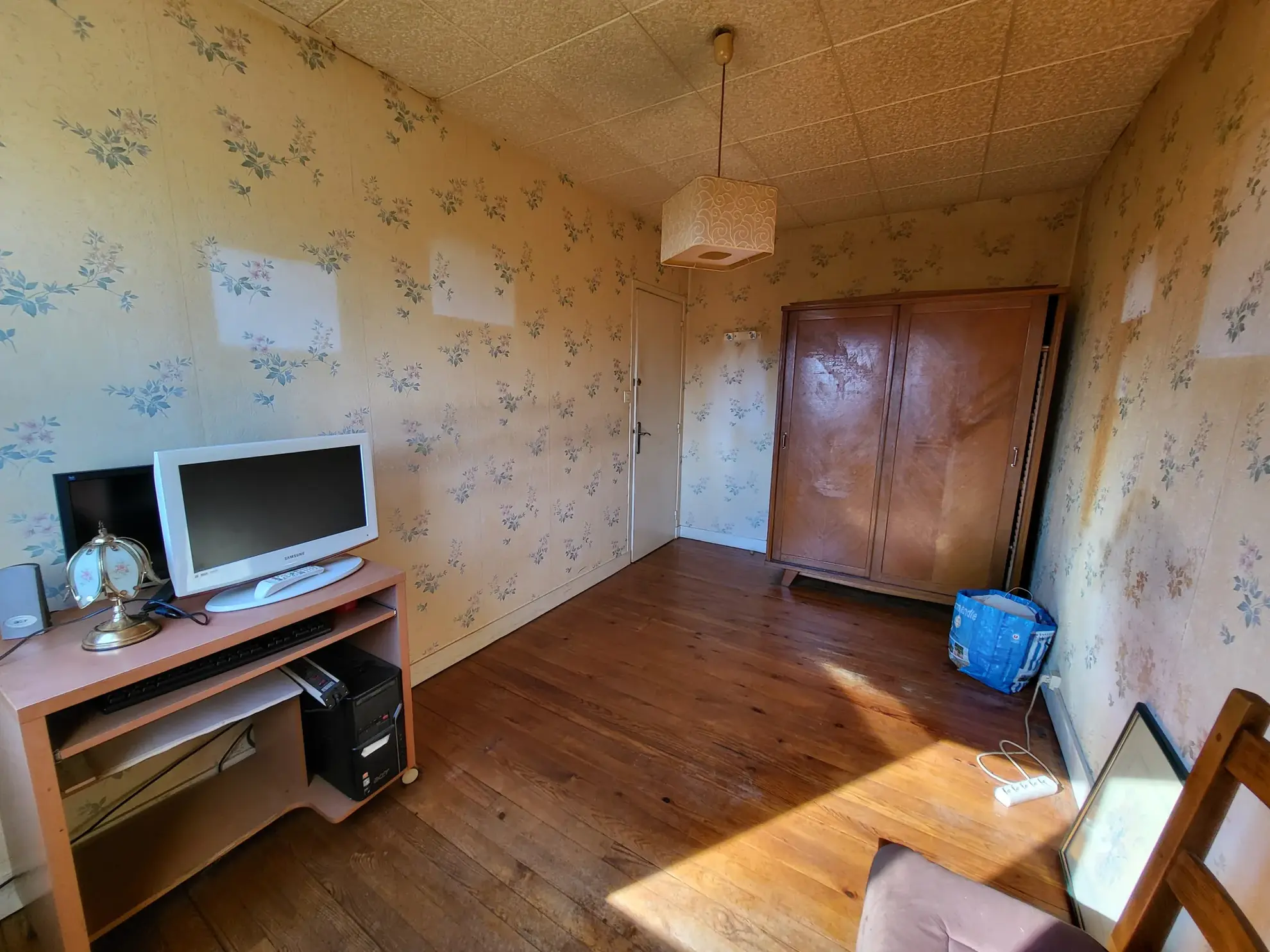 Maison à Yvetot avec 3 chambres, bureau, jardin et garage - Prix de 199 000 € 