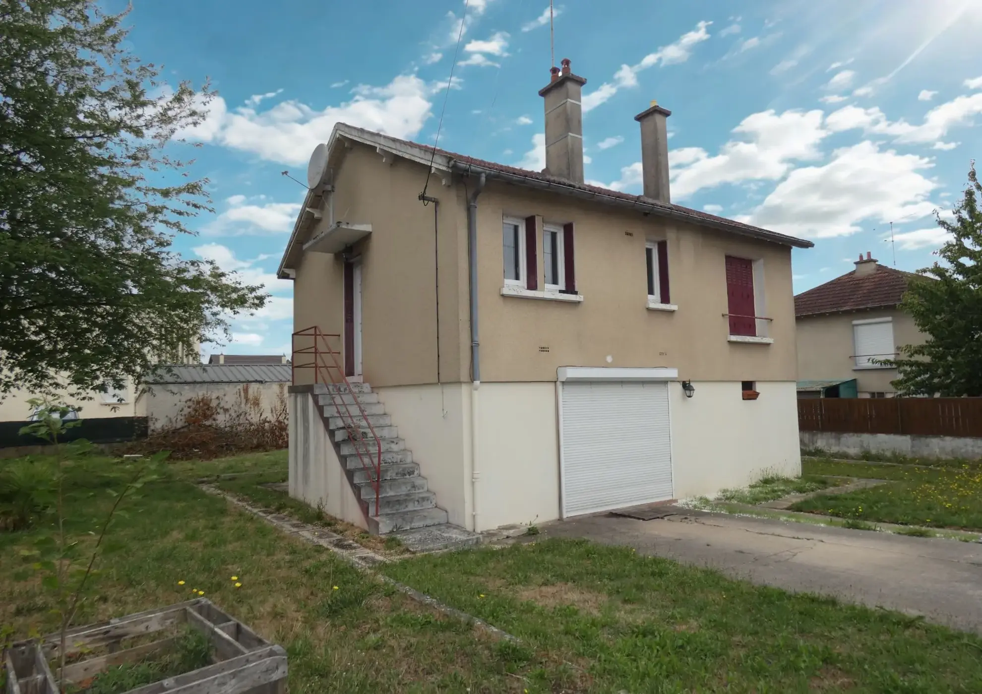 Maison spacieuse avec garage et jardin à Migennes - 114 m²