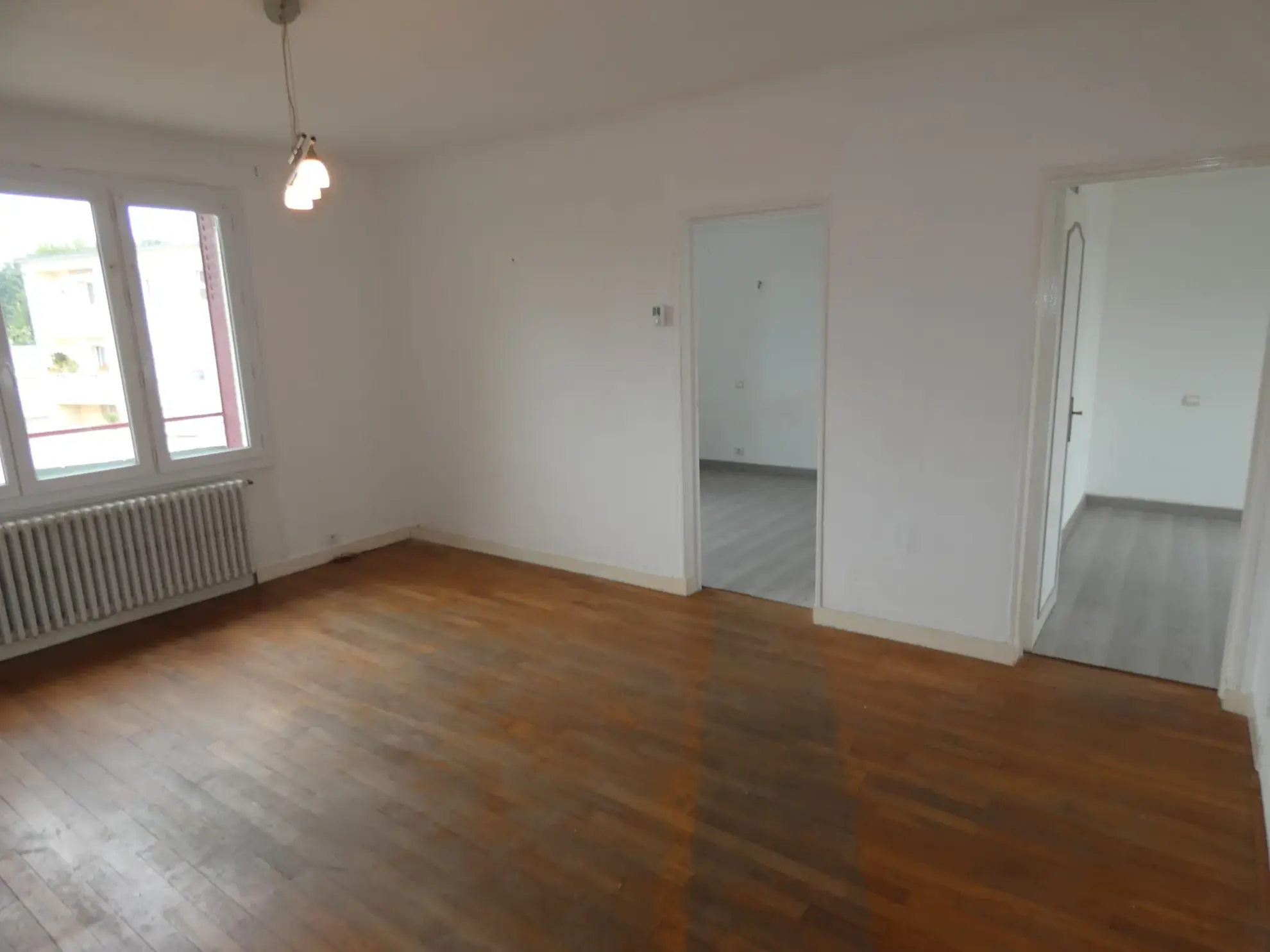 Maison spacieuse avec garage et jardin à Migennes - 114 m² 