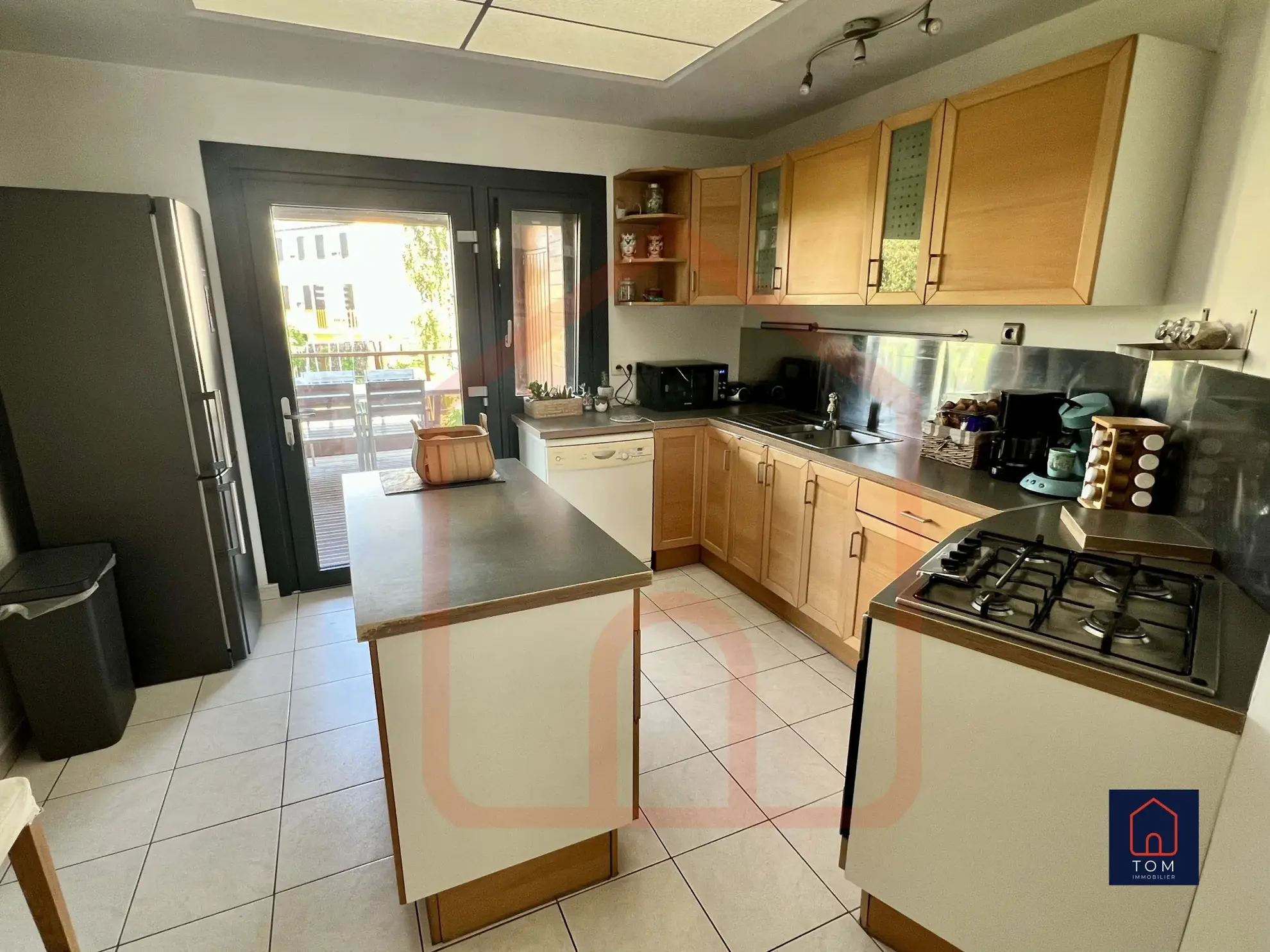 Maison des années 30 à vendre à Lezennes avec jardin, 3 chambres et sous-sol complet 