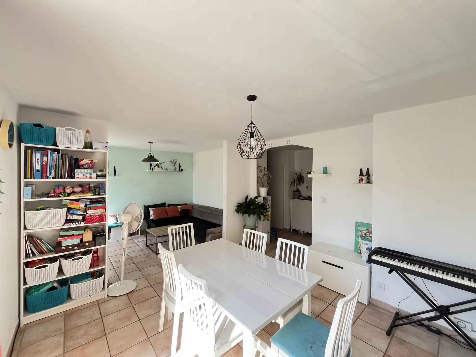 Appartement T5 avec cave et parking sécurisé à La Seyne-sur-Mer - Spacieux et lumineux