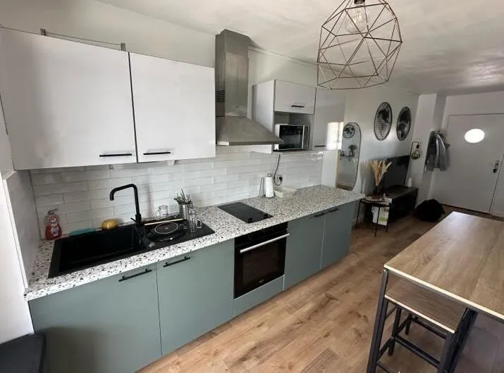 Appartement T2 avec terrasse à La Rochelle - 42 m² rénové en 2012 