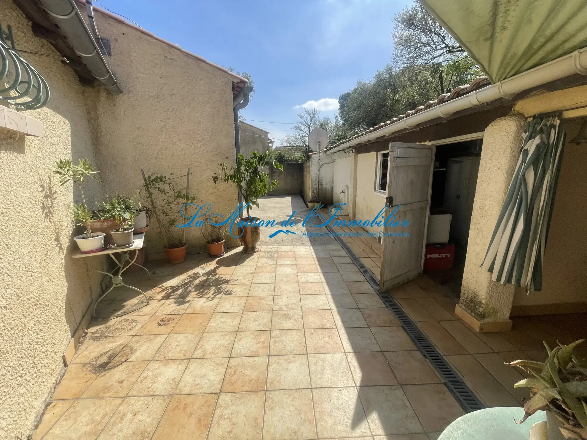 Maison de plain-pied à Mons, 3 chambres, jardin et garage - Opportunité à Ales 