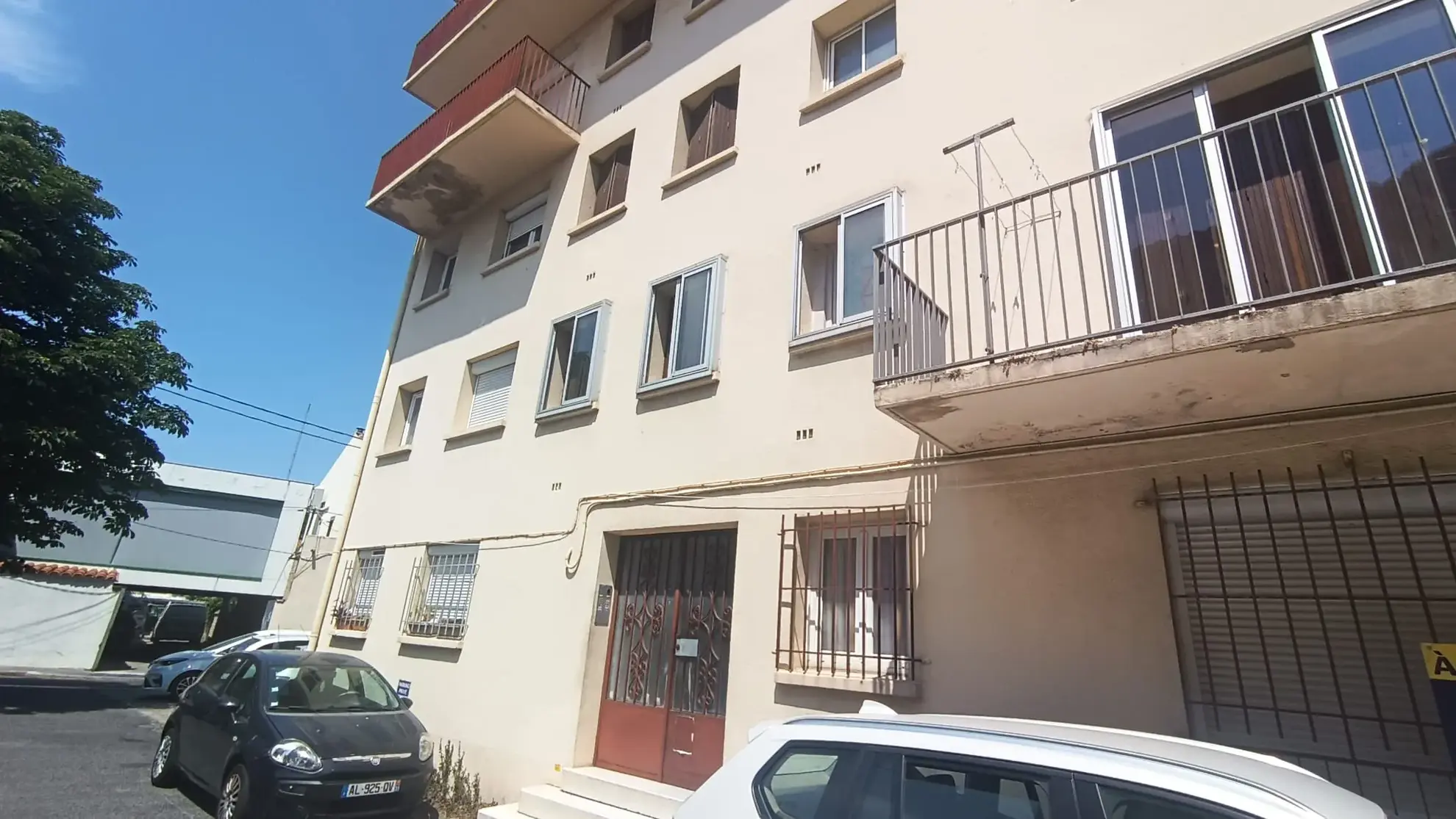 Appartement T2 de 44 m² à Perpignan – Dernier étage avec balcon ensoleillé 