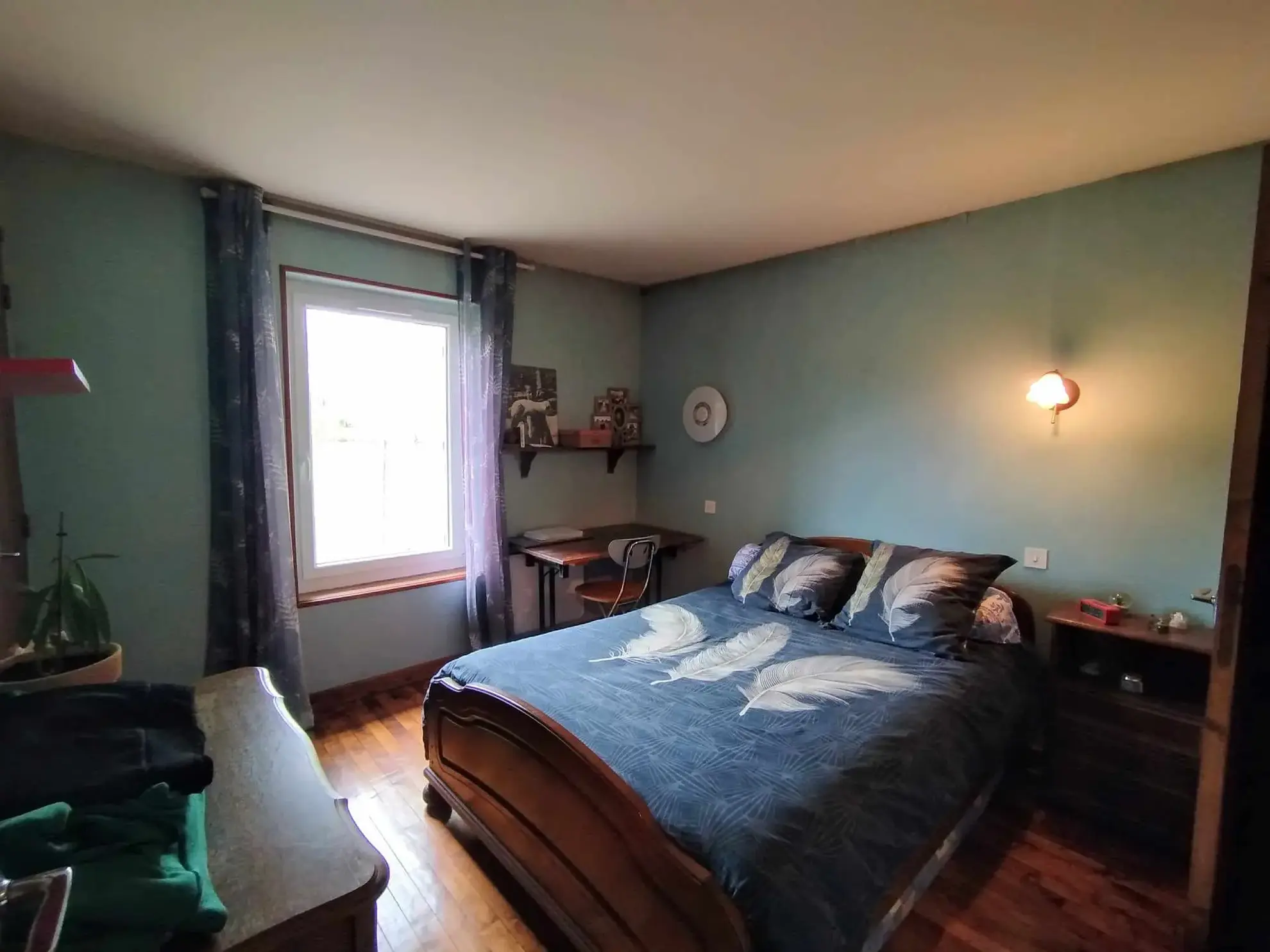 Maison de campagne à vendre à Cusset avec grand terrain et environnement bucolique 