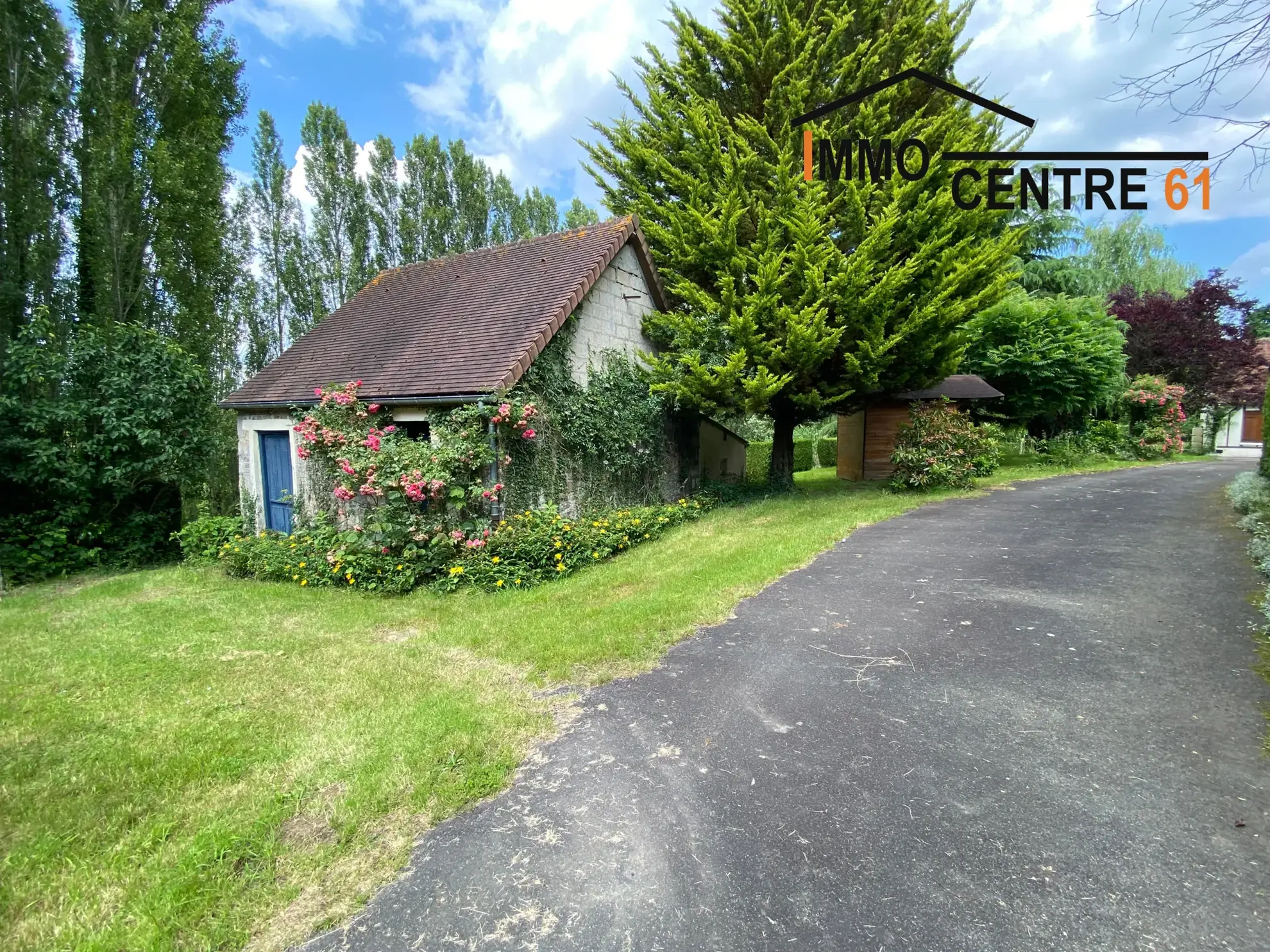 Maison de campagne avec jardin de 4000 m2 à Domfront - Belle opportunité 