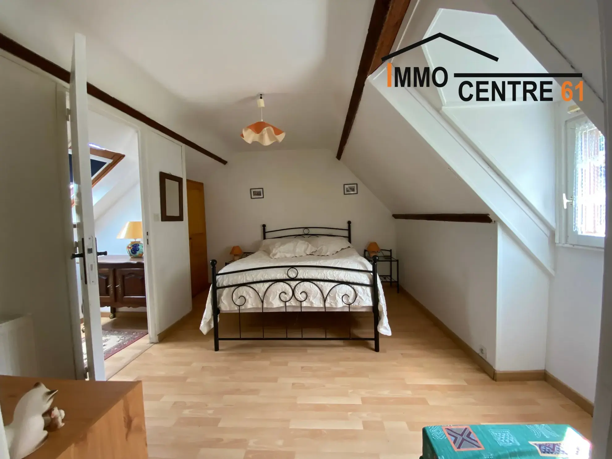 Maison de campagne avec jardin de 4000 m2 à Domfront - Belle opportunité 