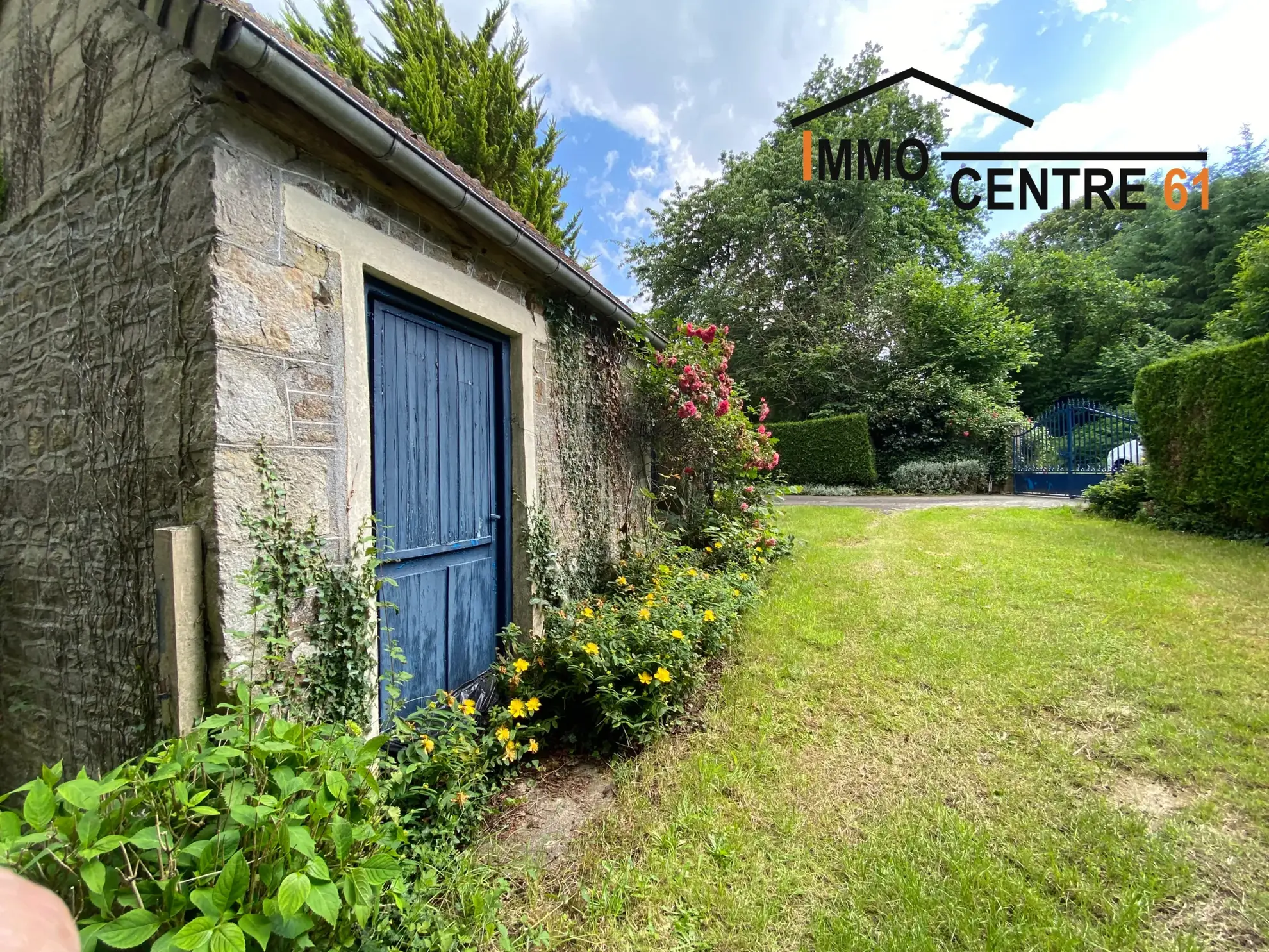 Maison de campagne avec jardin de 4000 m2 à Domfront - Belle opportunité 