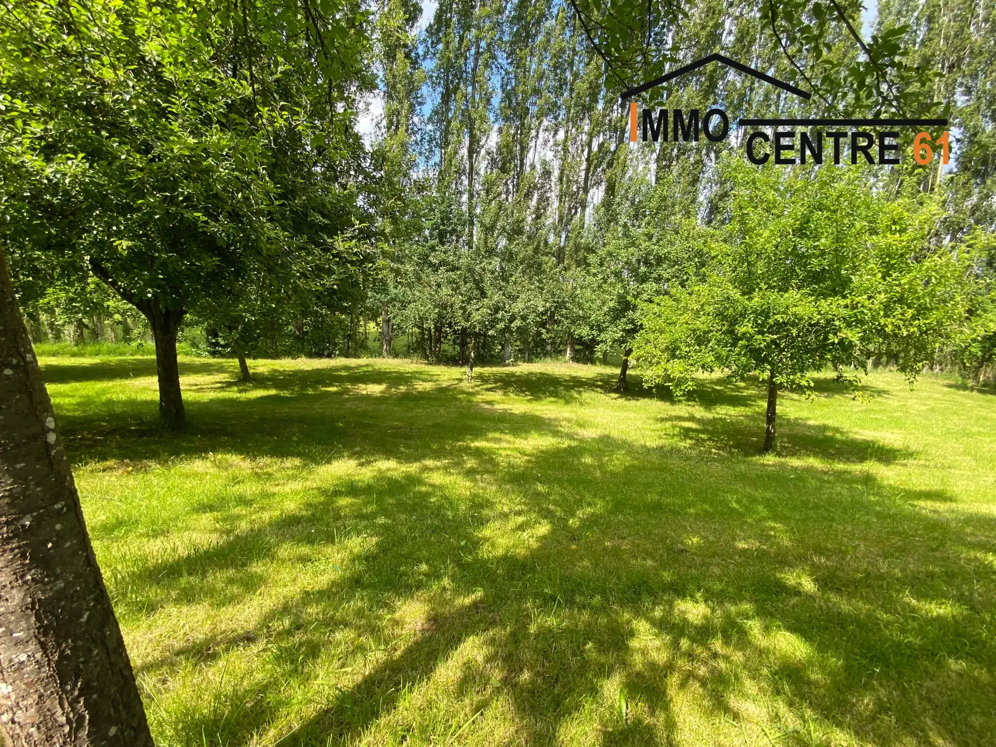 Maison de campagne avec jardin de 4000 m2 à Domfront - Belle opportunité 