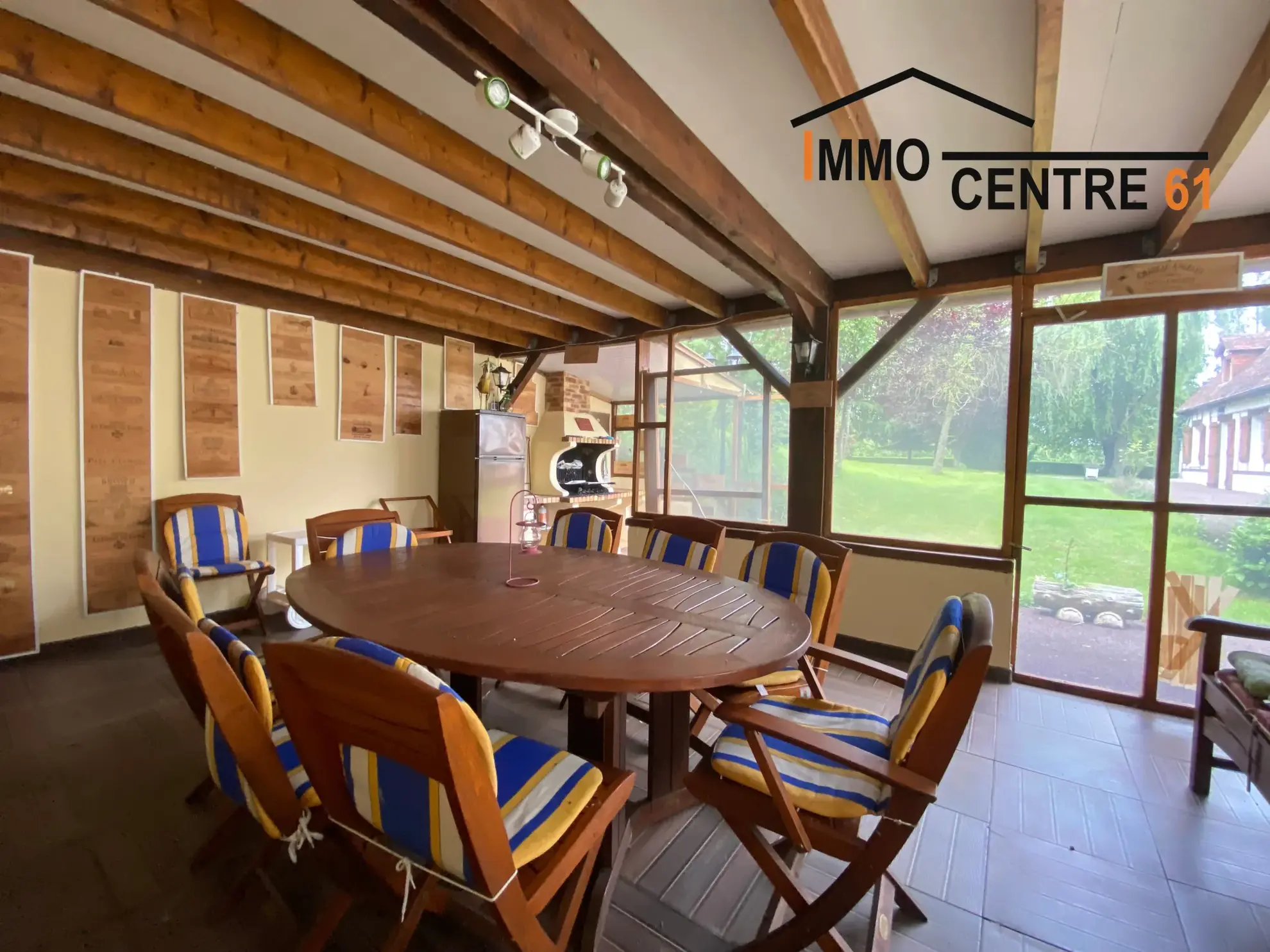 Maison de campagne avec jardin de 4000 m2 à Domfront - Belle opportunité 