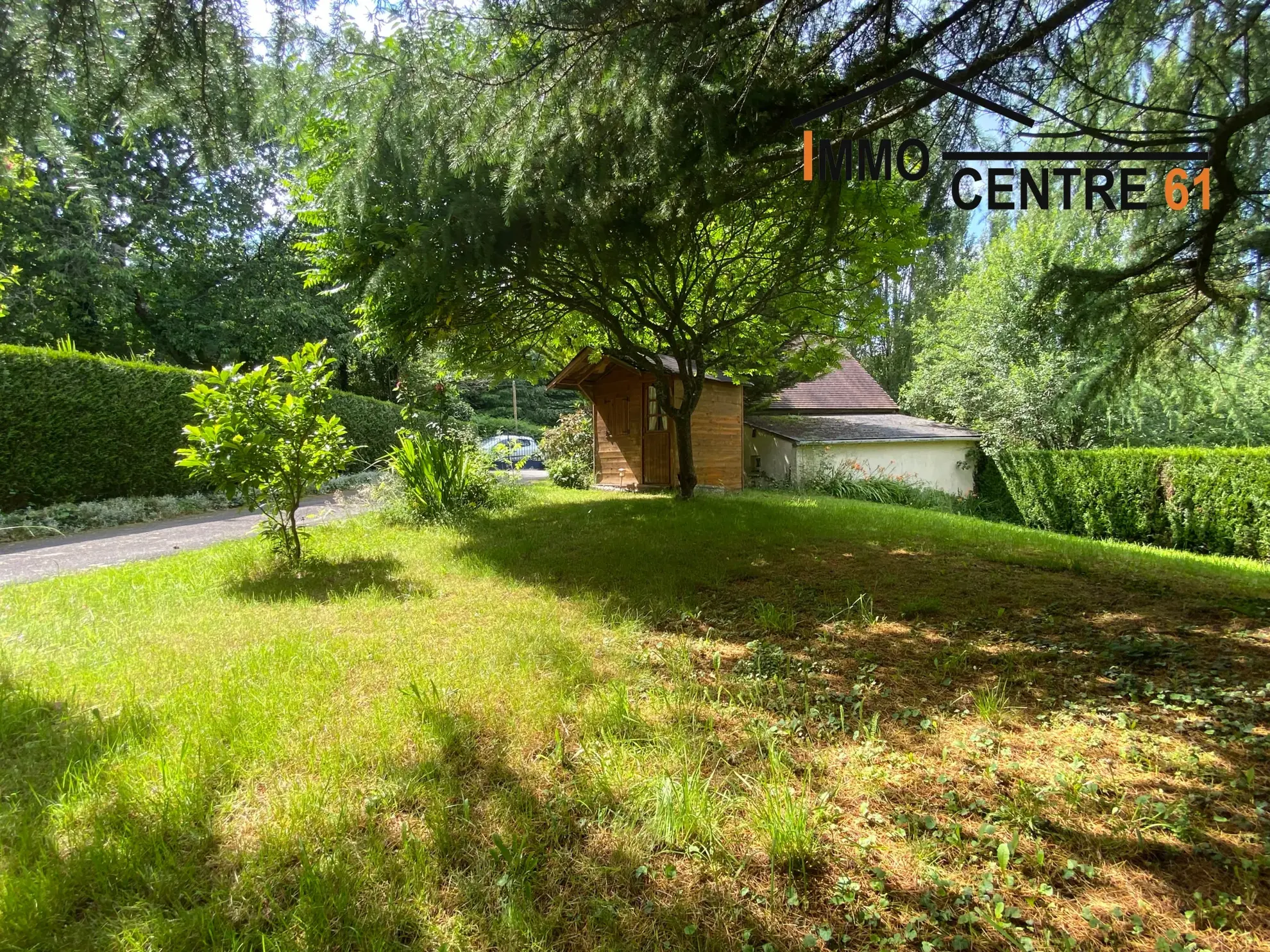 Maison de campagne avec jardin de 4000 m2 à Domfront - Belle opportunité 