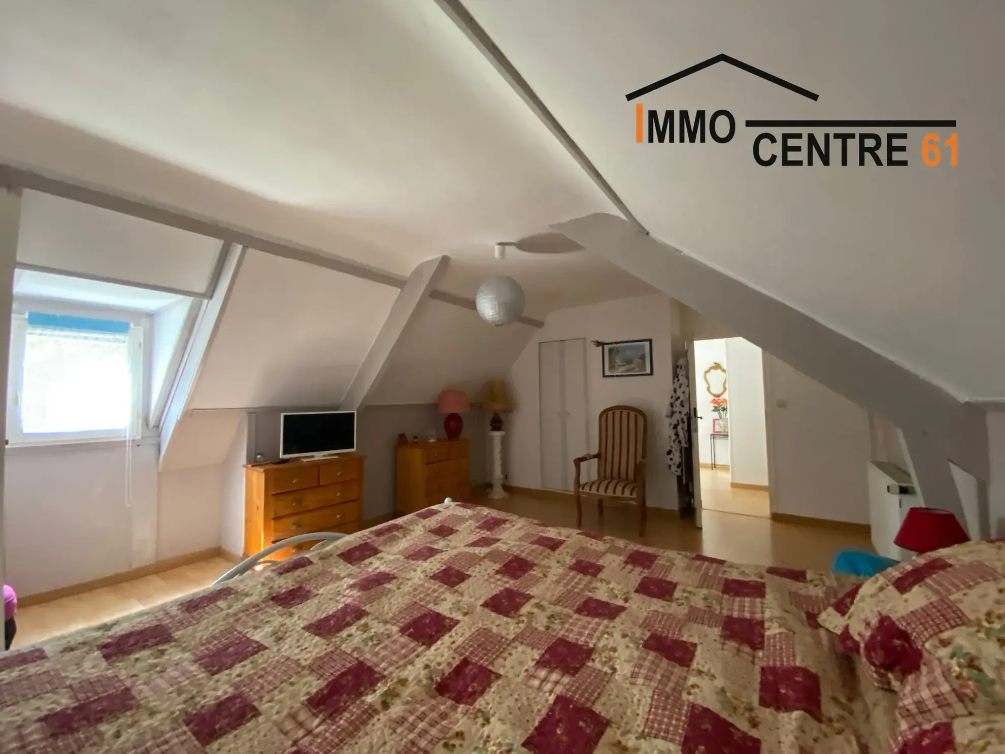 Maison de campagne avec jardin de 4000 m2 à Domfront - Belle opportunité 