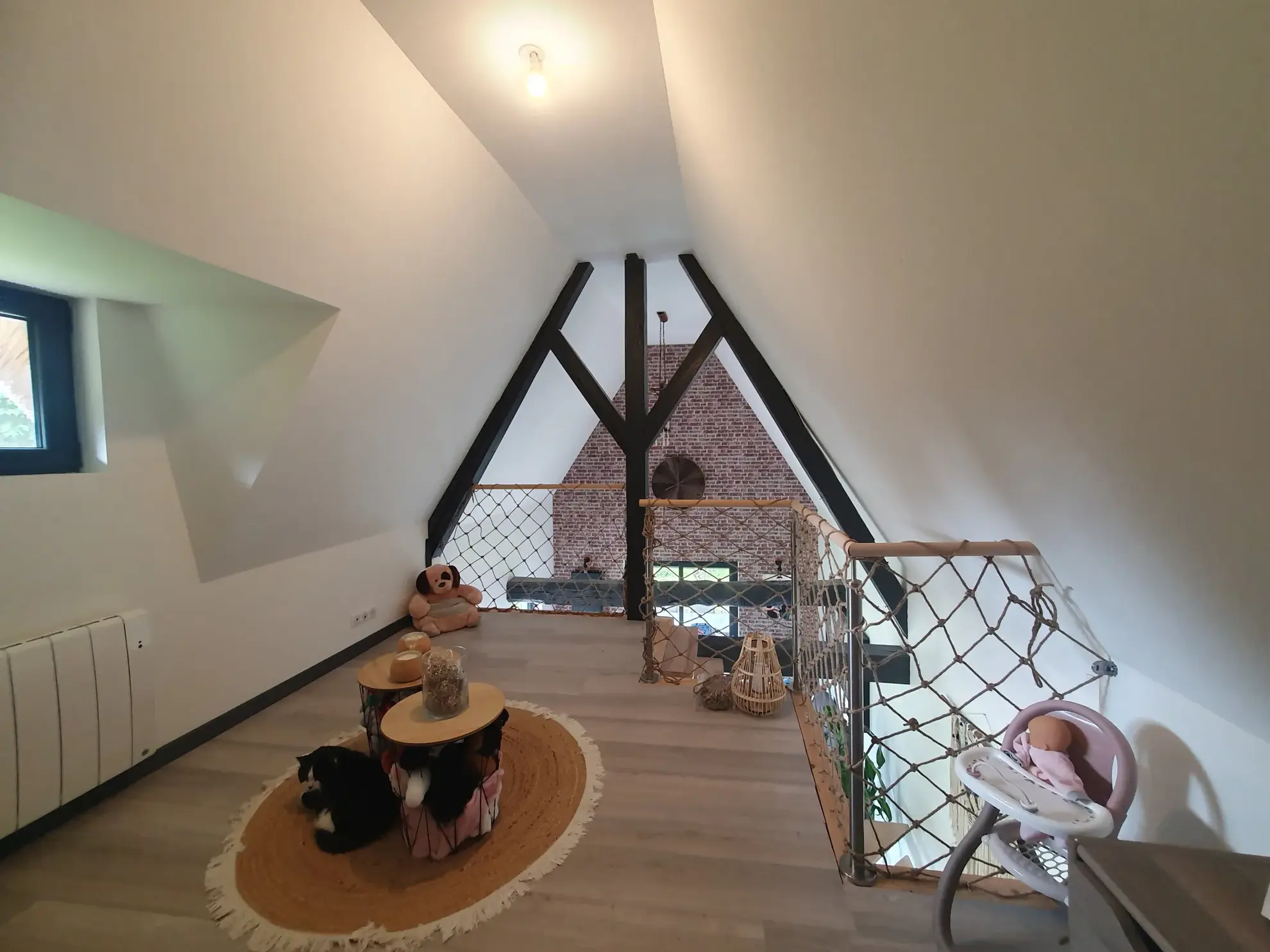 Maison normande rénovée avec toiture en chaume à Cormeilles, 3 chambres, terrain paysager 