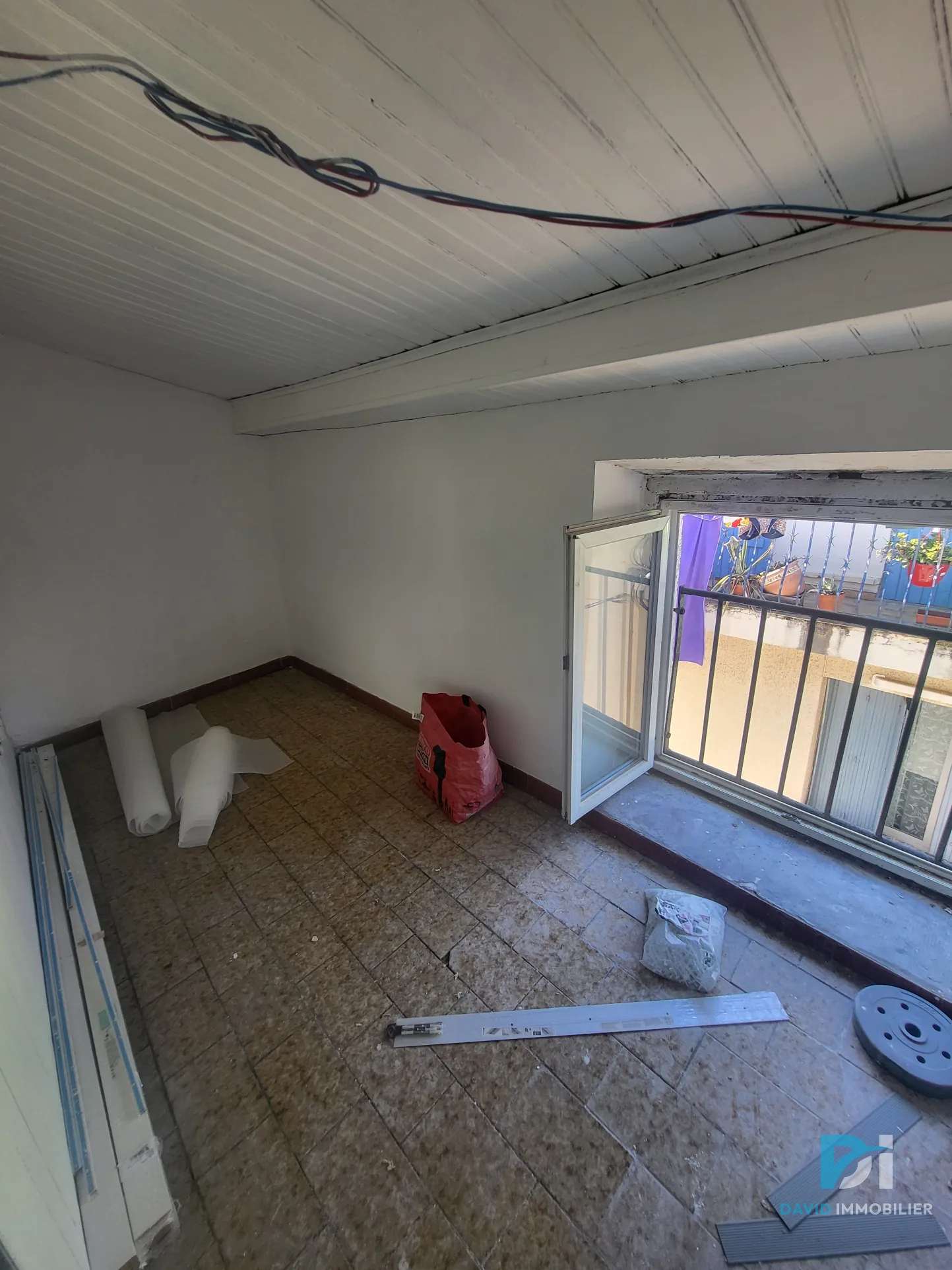 Maison de ville à vendre à Florensac - À rénover, 3 pièces 