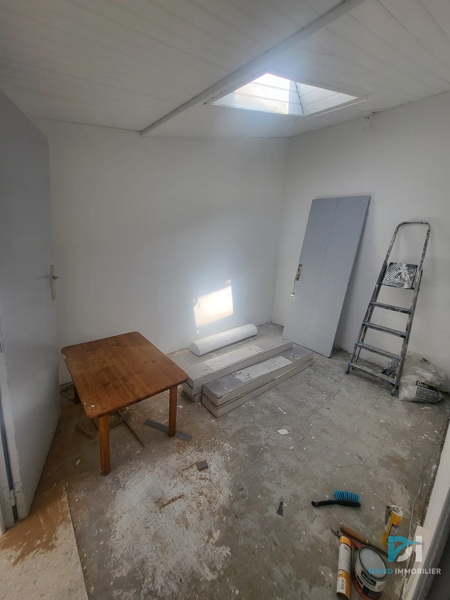 Maison de ville à vendre à Florensac - À rénover, 3 pièces 