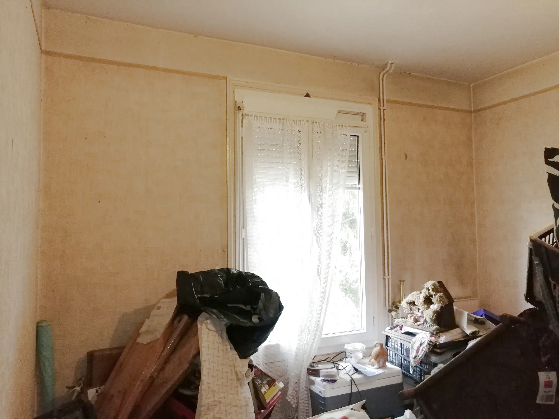 Maison indépendante à Nevers - 5 pièces avec jardin de 403 m² proche commodités 