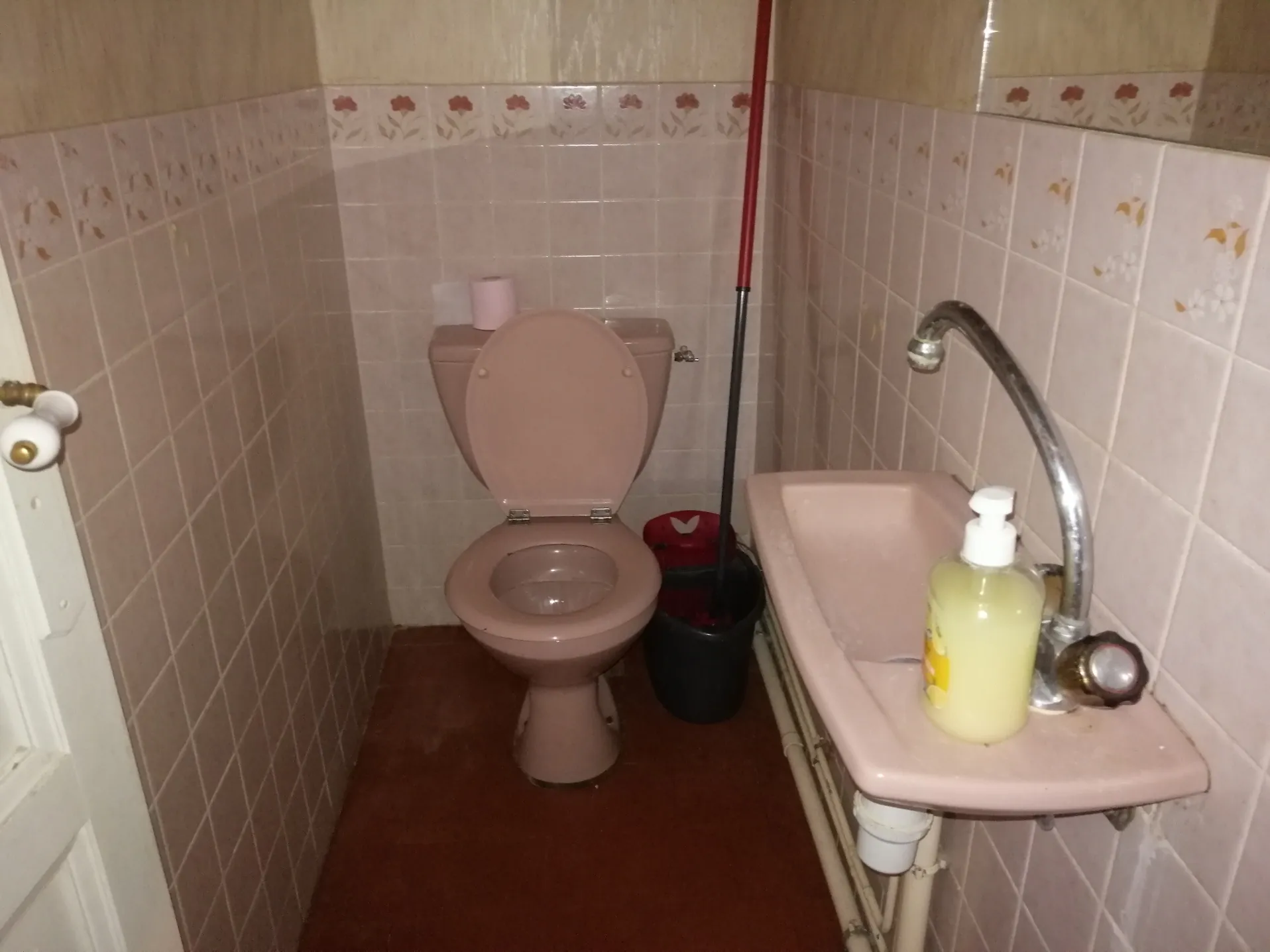 Maison indépendante à Nevers - 5 pièces avec jardin de 403 m² proche commodités 