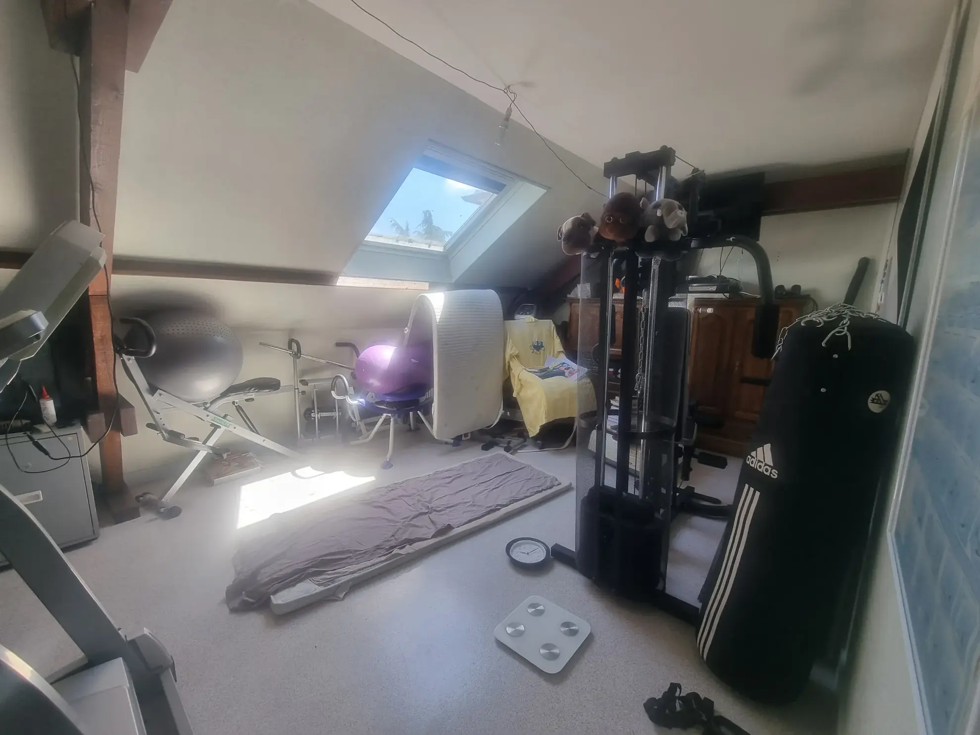 Maison en centre-ville d'Alençon avec 4 chambres et terrasse 