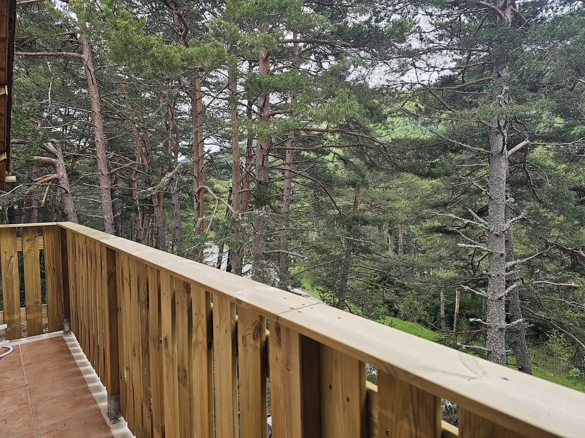 Maison de montagne à vendre à Caille avec terrain de 1200m² et vue dégagée 