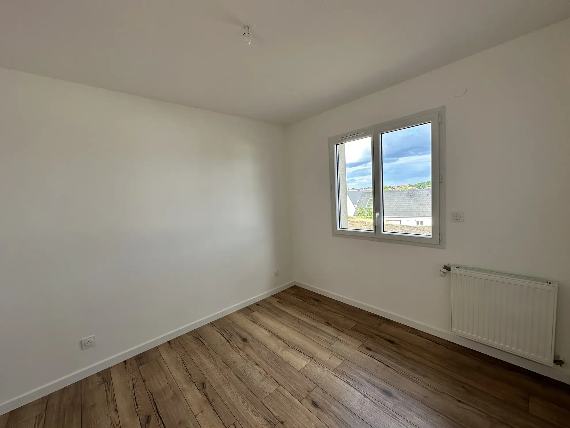 Maison neuve de plain pied à La Suze-sur-Sarthe - Modernité et confort en toute simplicité 