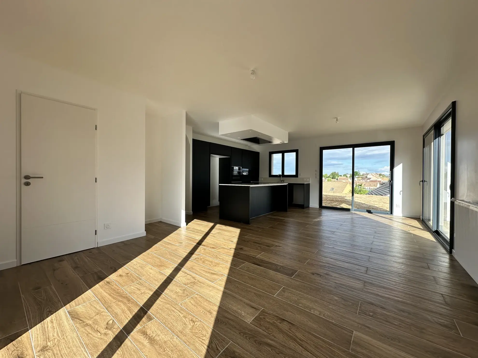 Maison neuve de plain pied à La Suze-sur-Sarthe - Modernité et confort en toute simplicité 