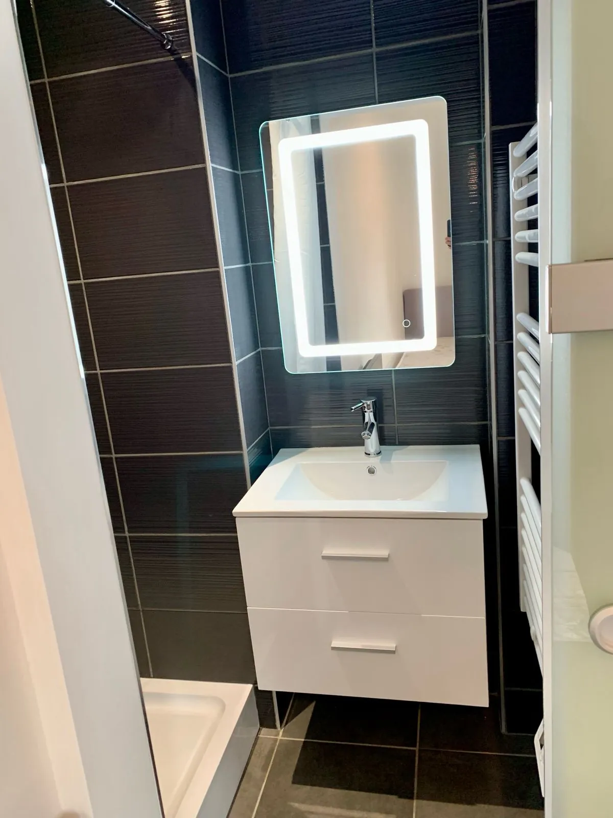 Investissement immobilier : immeuble locatif à Vichy proche lycée et hôpital 