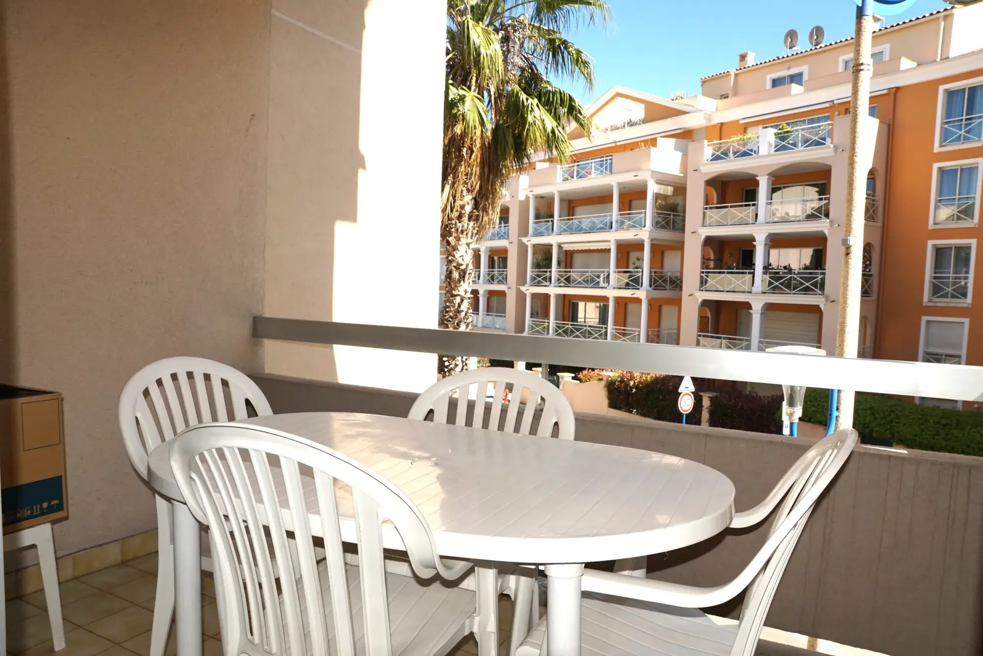 Bel appartement de 45 m² avec terrasse et garage à Cavalaire-sur-Mer 