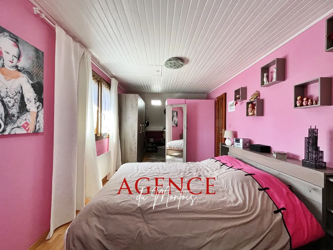 Maison indépendante avec jardin à Bray-sur-Seine, 1987, 4 chambres, garage, secteur calme 