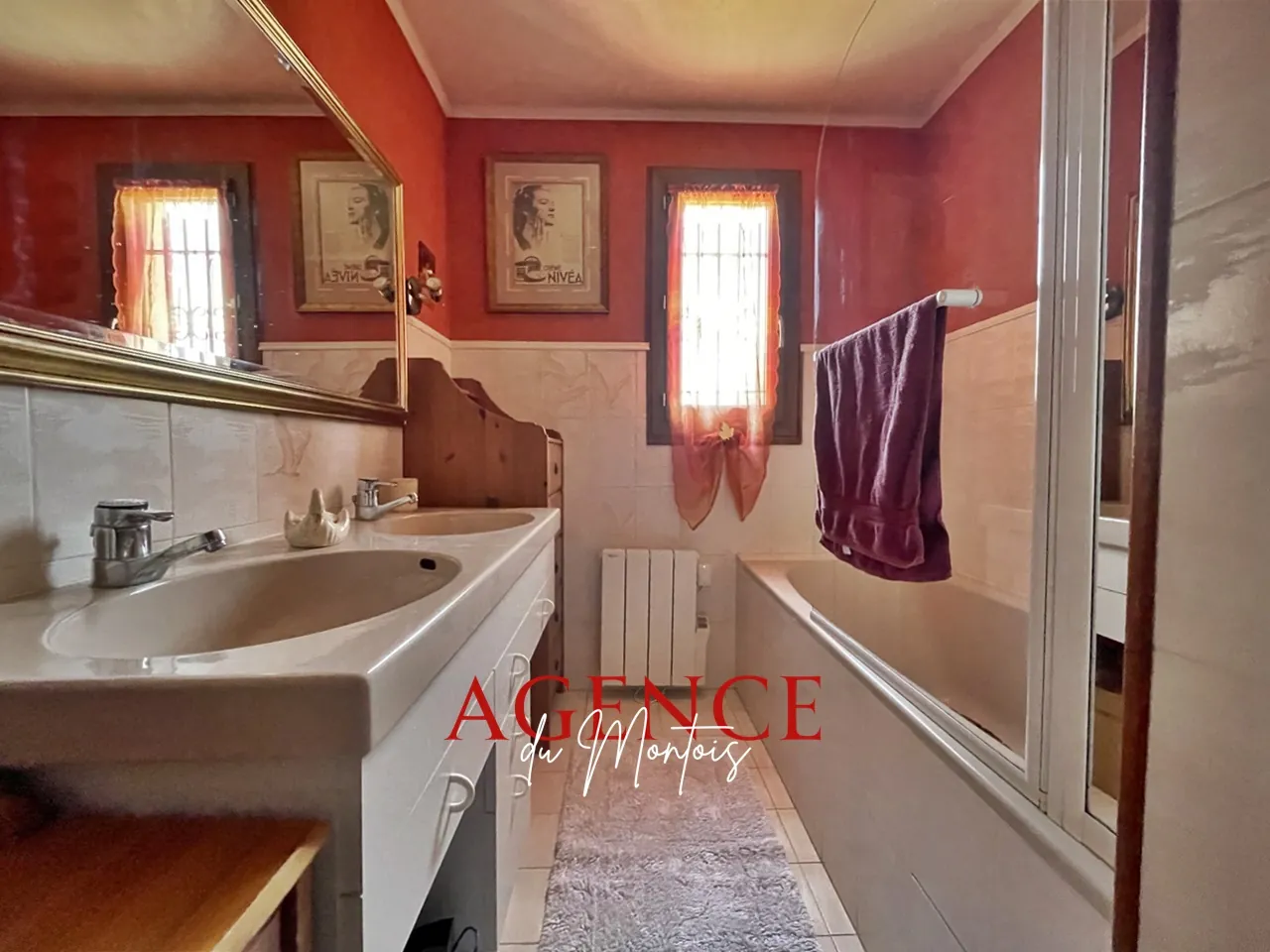 Maison indépendante avec jardin à Bray-sur-Seine, 1987, 4 chambres, garage, secteur calme 