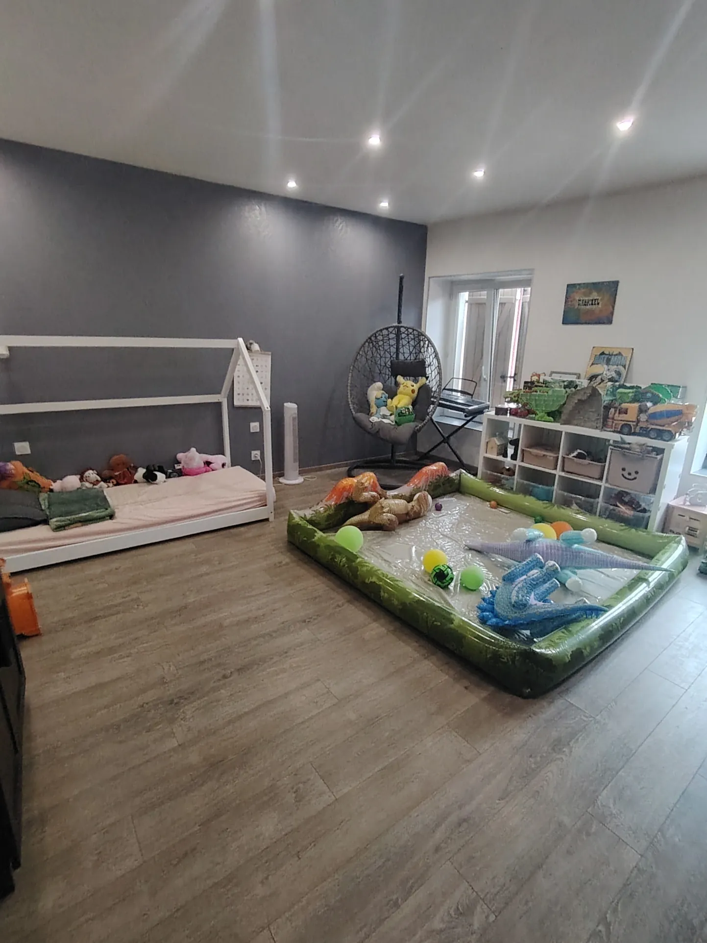 Charmante maison de village rénovée à Onville avec grand potentiel 