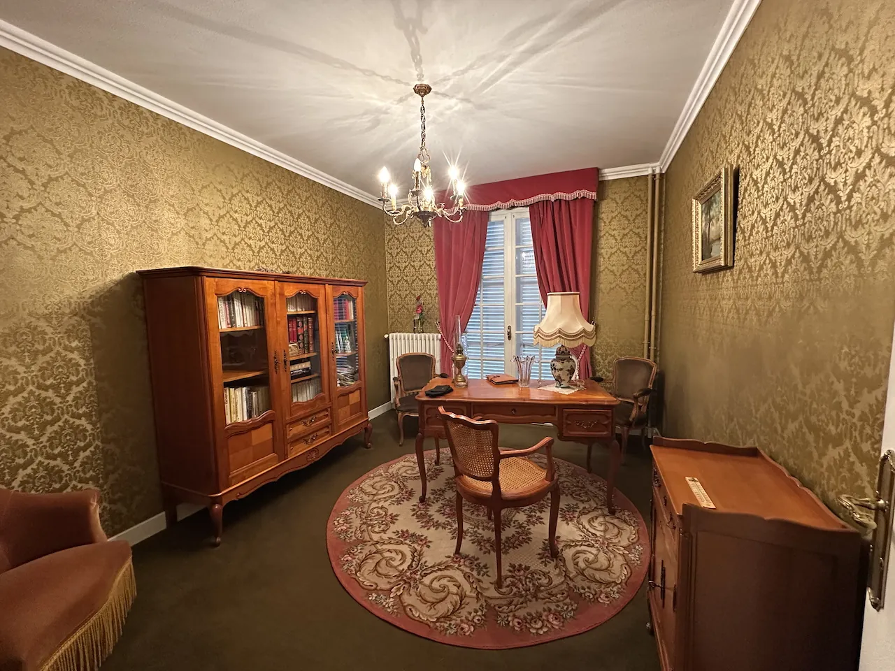 A vendre maison traditionnelle de 1973 à Marcigny avec sous-sol et terrasse 