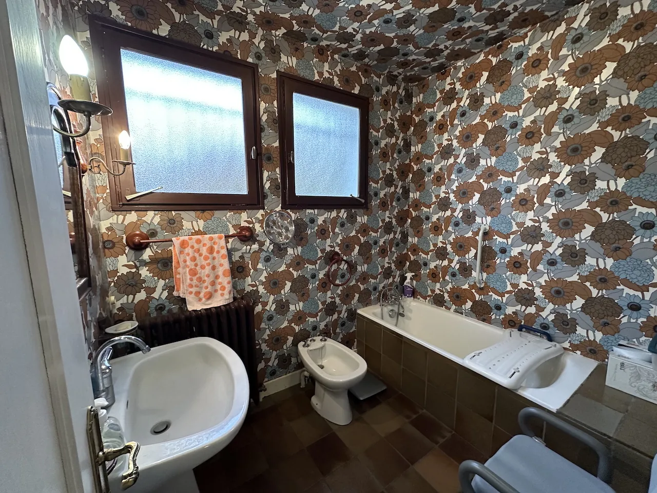 A vendre maison traditionnelle de 1973 à Marcigny avec sous-sol et terrasse 