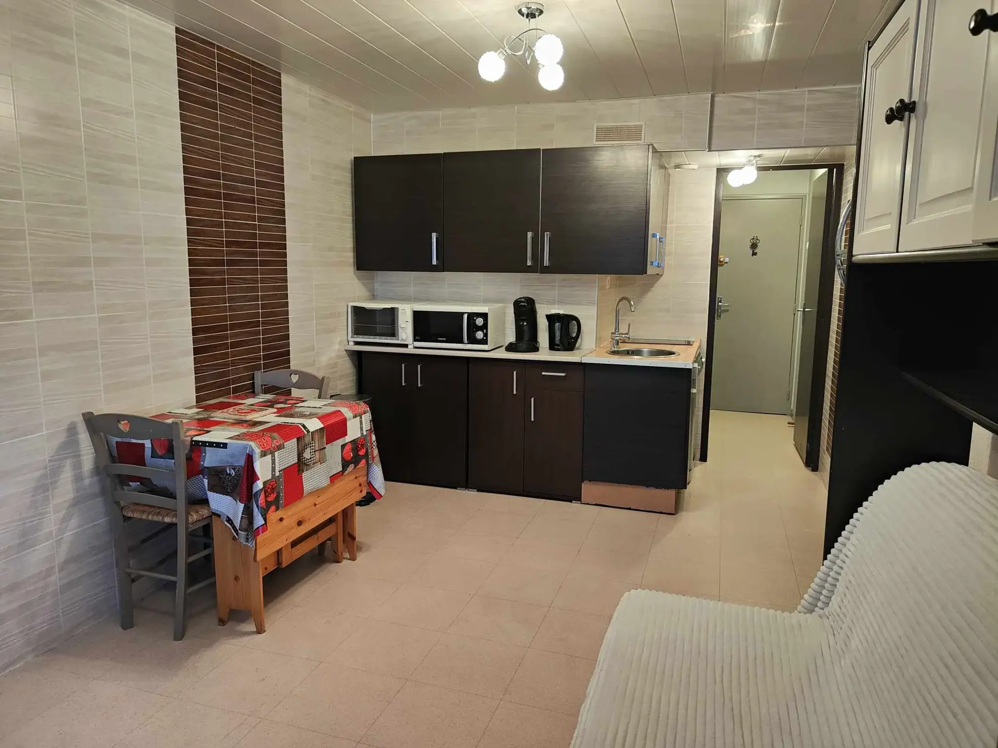 Studio rénové avec vue sur pistes au Corbier – Idéal skieurs et investisseurs