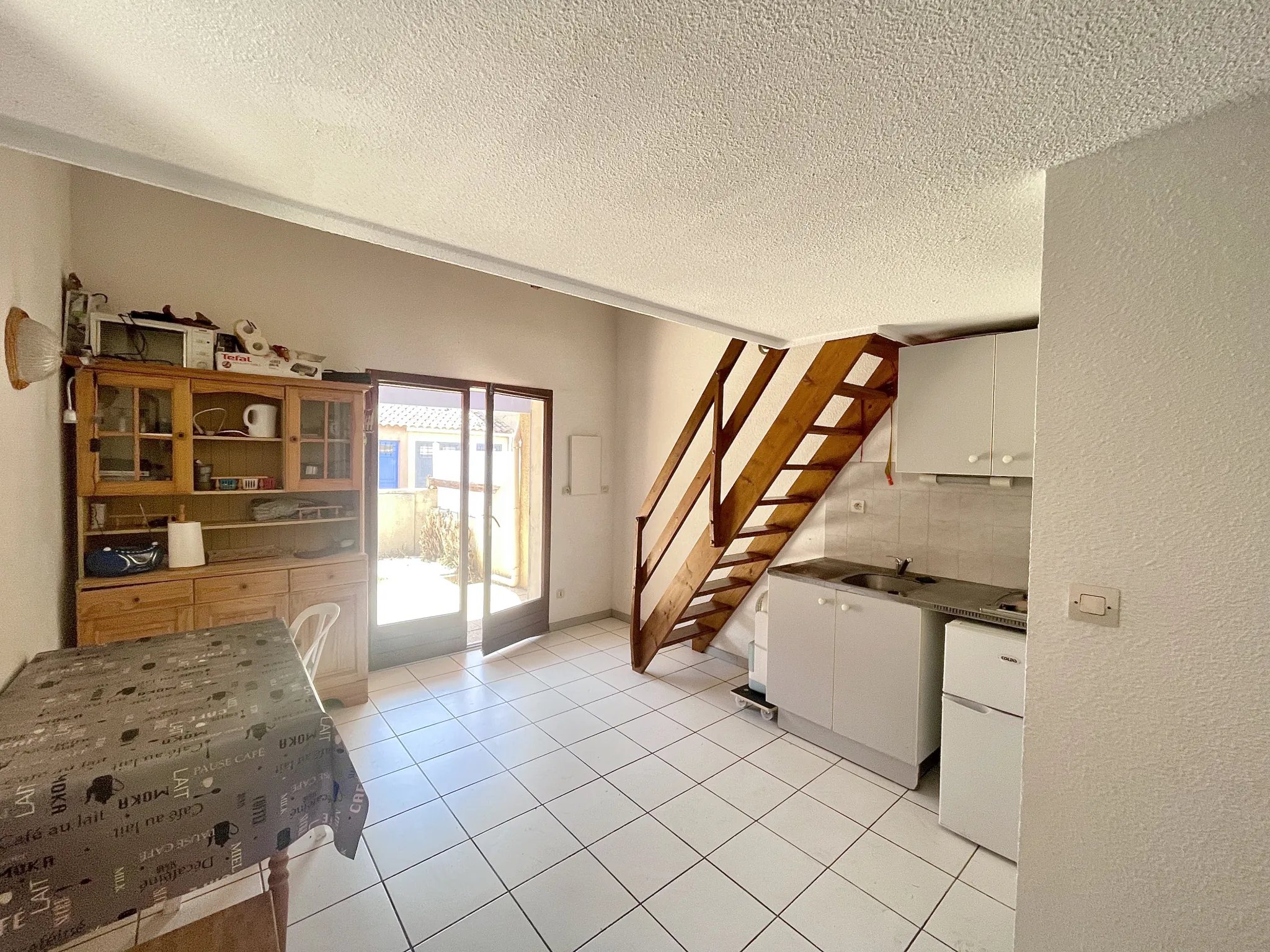 Charmante villa T2 en mezzanine avec terrasse au Grau d'Agde à vendre 