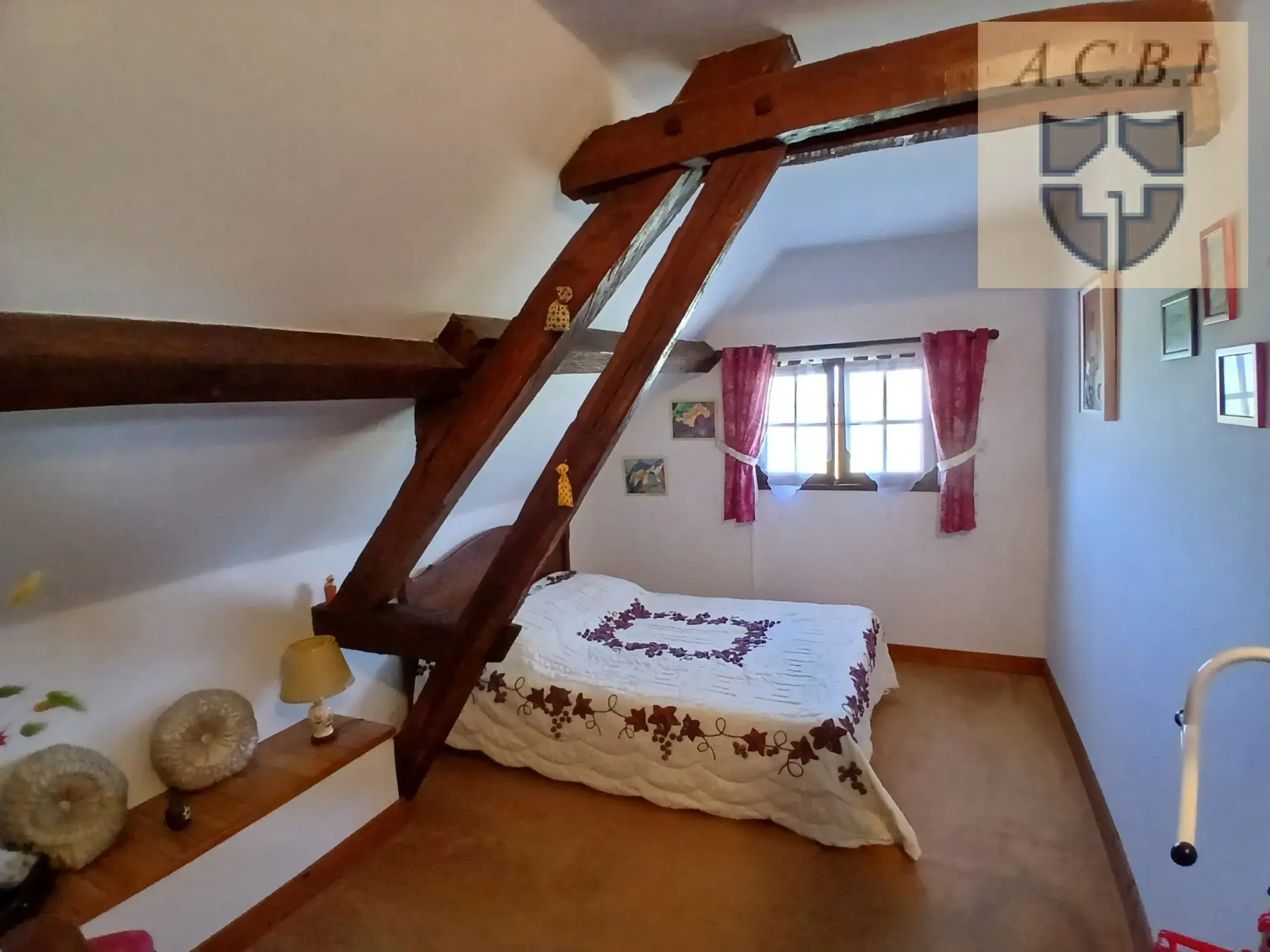 Maison de campagne avec piscine à vendre près de Vendôme, 130 m² 