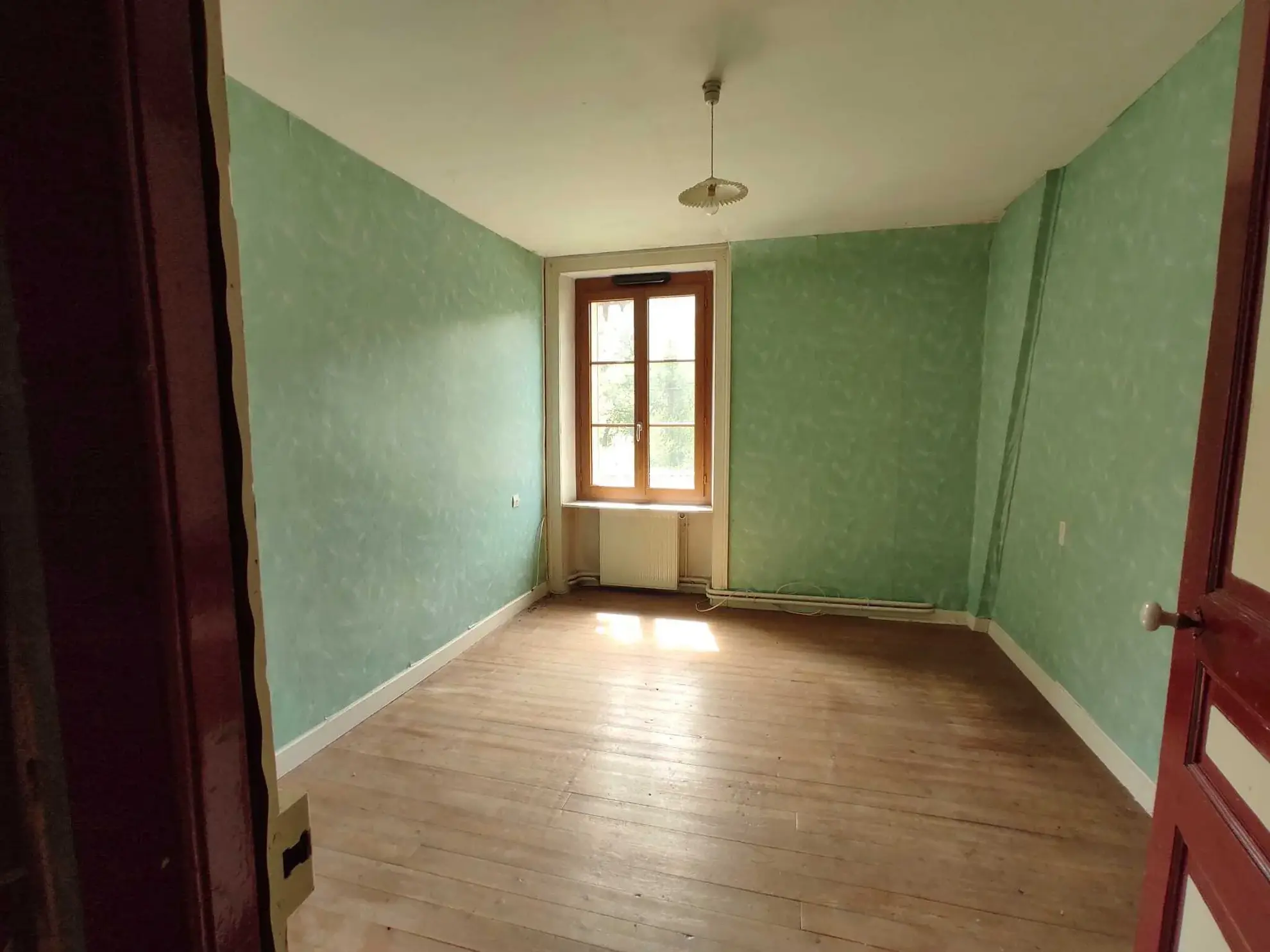 Maison de 95 m² avec grange et terrain en Normandie 