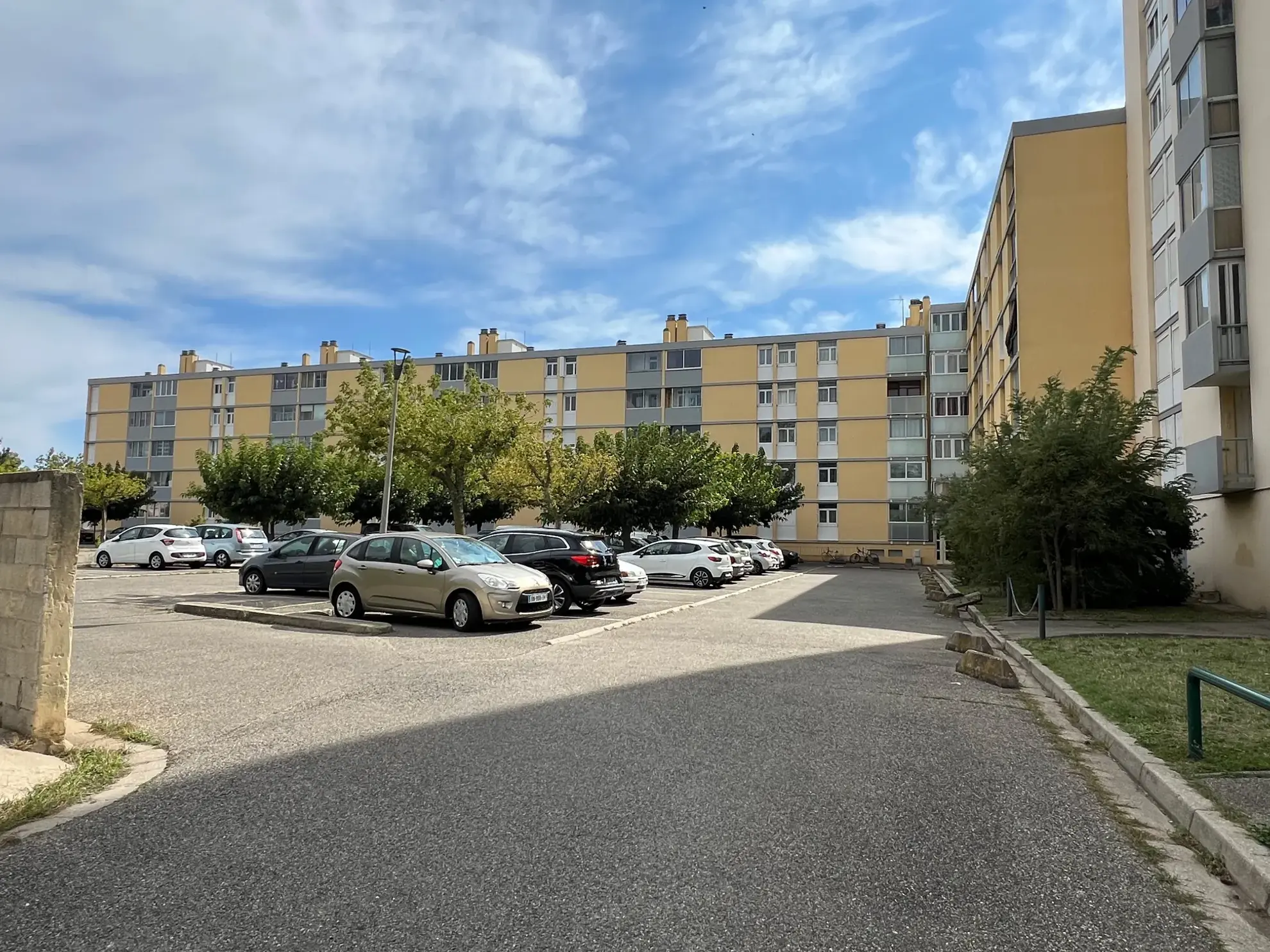 Appartement 85 m2 à vendre à Orange avec 3 chambres et balcon 
