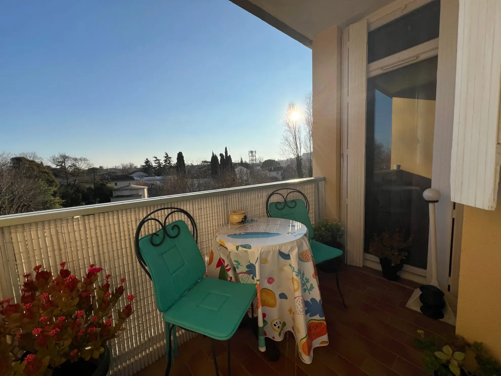 Appartement 85 m2 à vendre à Orange avec 3 chambres et balcon 