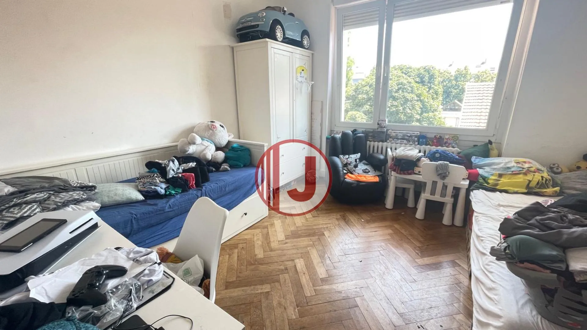 Appartement spacieux de 144 m² à Mulhouse avec 7 pièces et 5 chambres 