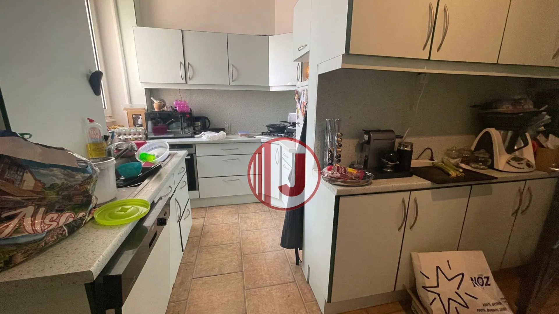 Appartement spacieux de 144 m² à Mulhouse avec 7 pièces et 5 chambres 