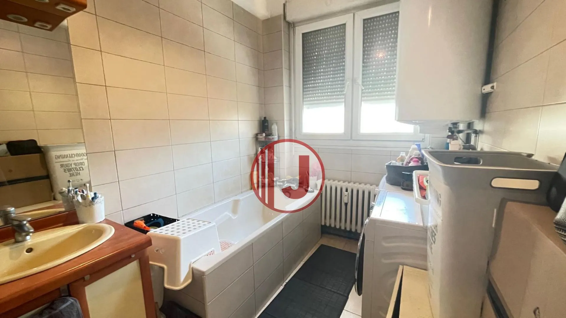 Appartement spacieux de 144 m² à Mulhouse avec 7 pièces et 5 chambres 