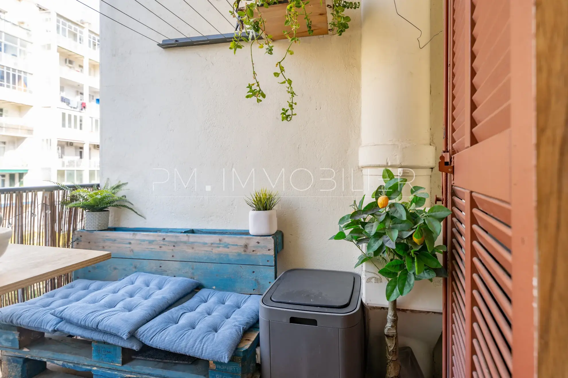 Appartement traversant de 76 m² avec extérieur à Marseille, à deux pas de la place Sébastopol 