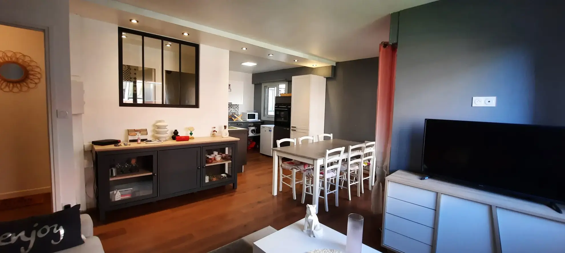 Appartement 3 pièces rénové avec balcon, cave et parking à Aurillac 