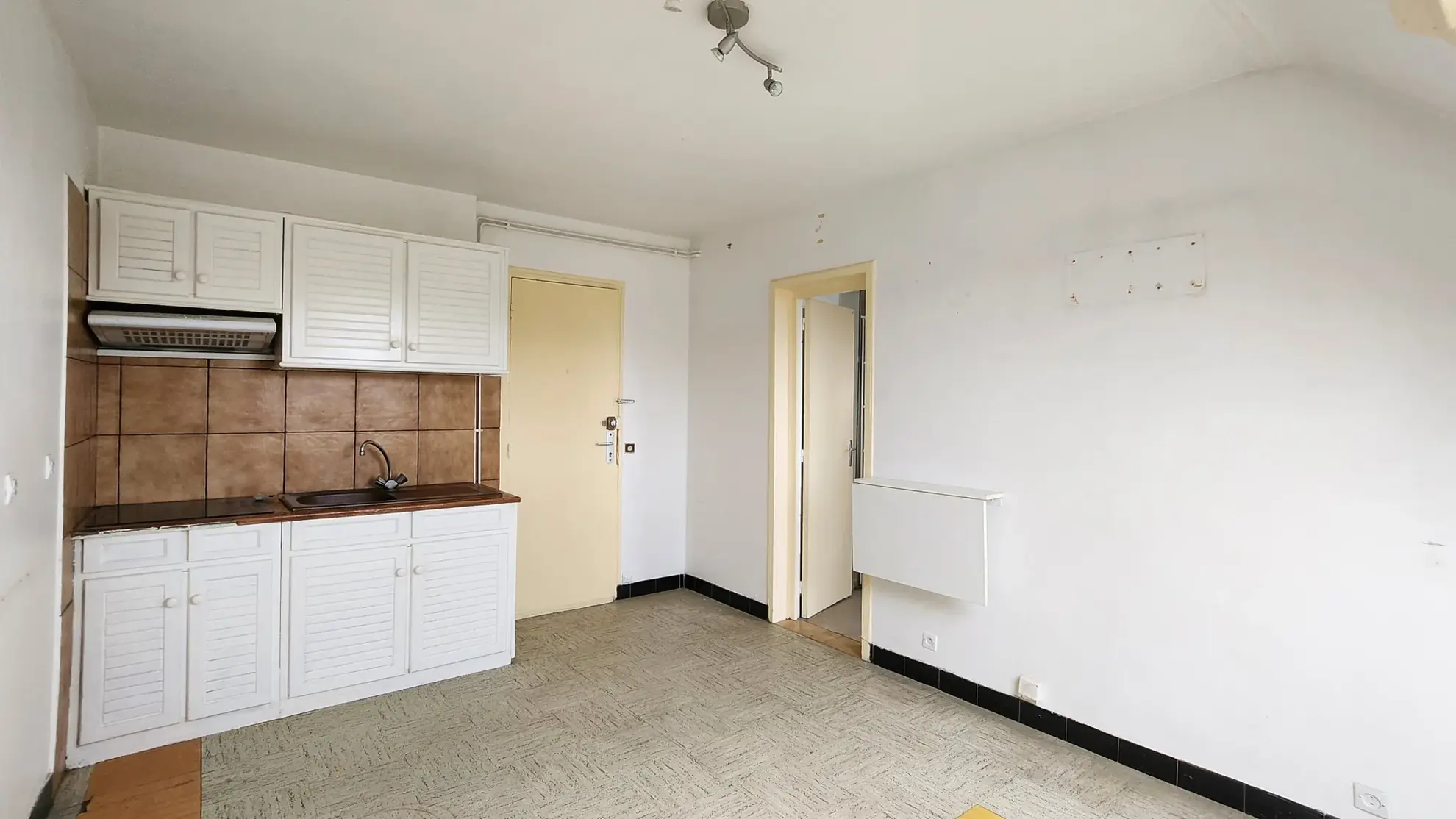 Investissement immobilier à Palaiseau : appartement 2 pièces avec 2 chambres louées 